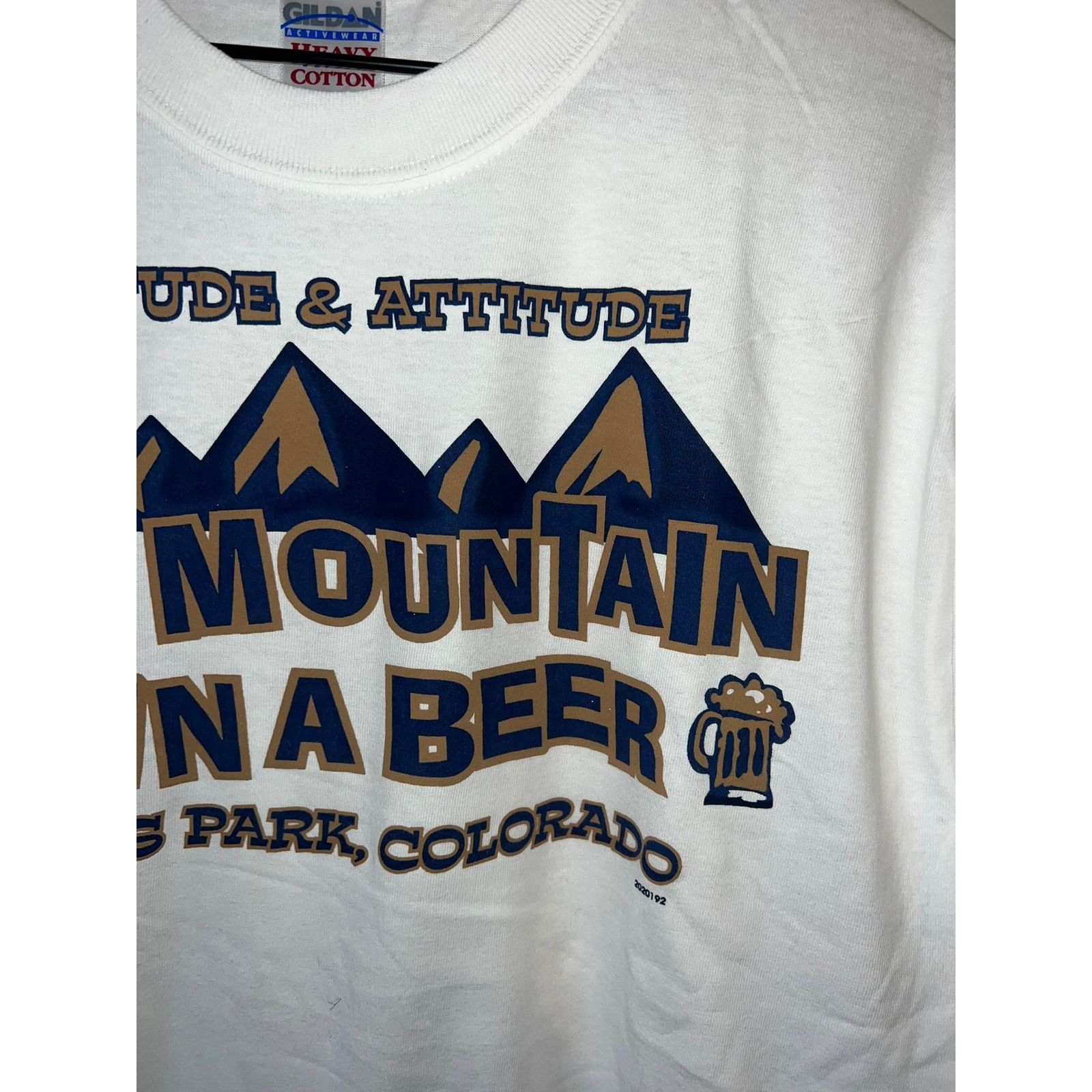 Gildan Y2K Up A Mountain Down A Beer Estes Park CO Shirt 2000s M Size US M / EU 48-50 / 2 - 3 Thumbnail