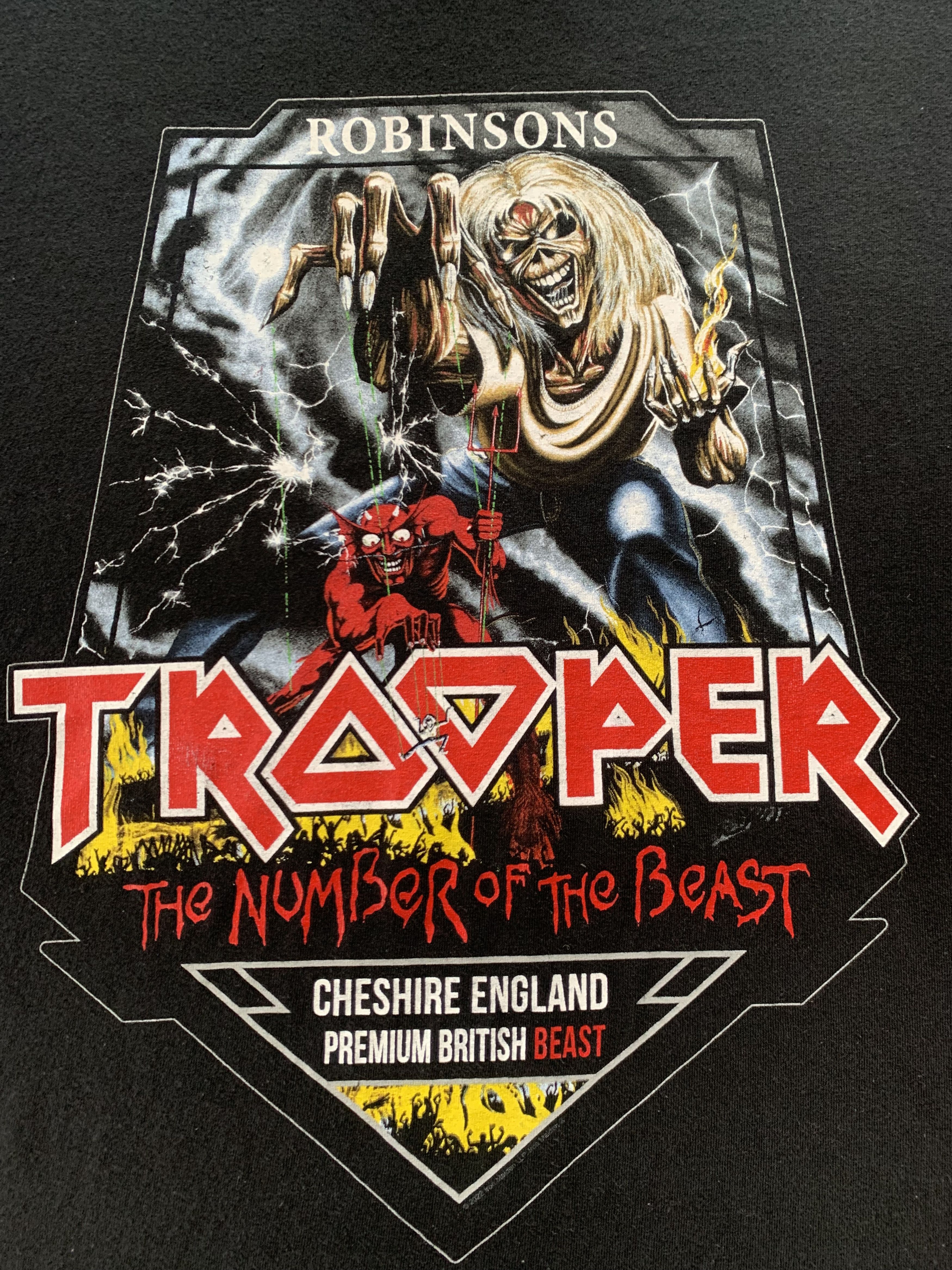 Gildan Iron Maiden Trooper Robinsons T Shirt Size US XL / EU 56 / 4 - 5 Thumbnail