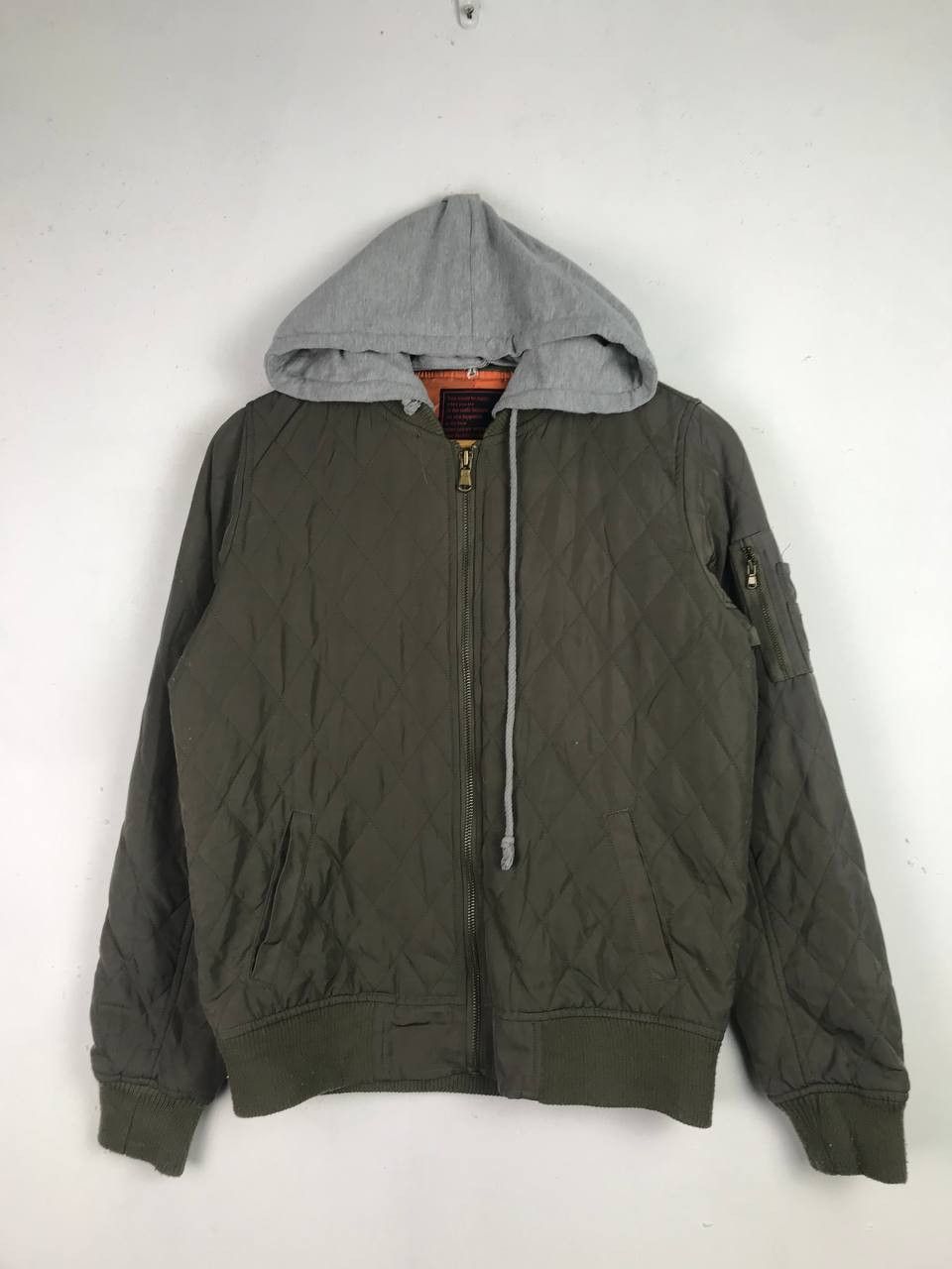 Vintage bomber inspired by alpha industries vetement