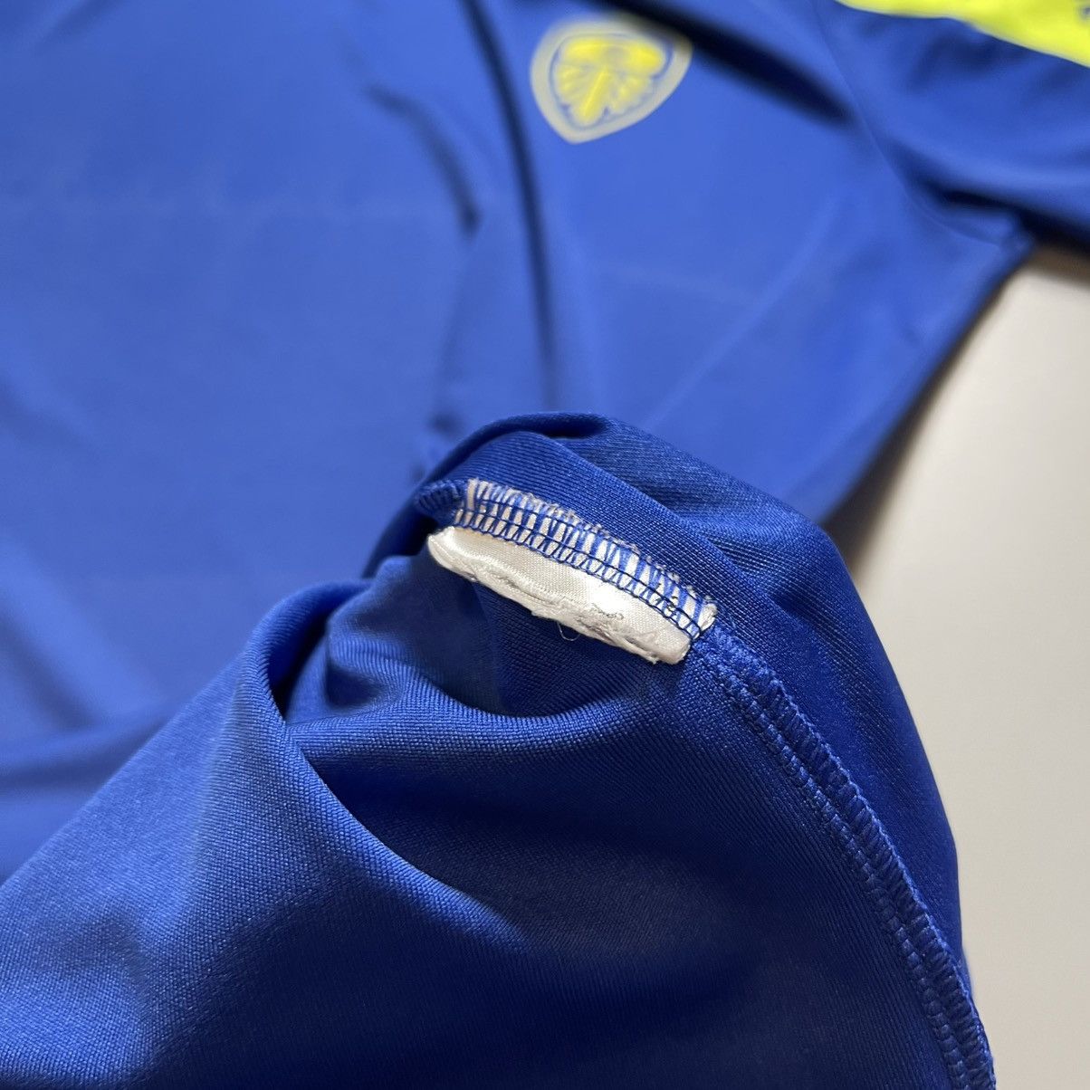 Adidas × Vintage LEEDS ADIDAS 2021/2022 FOOTBALL TRAINING JERSEY Size US M / EU 48-50 / 2 - 9 Thumbnail