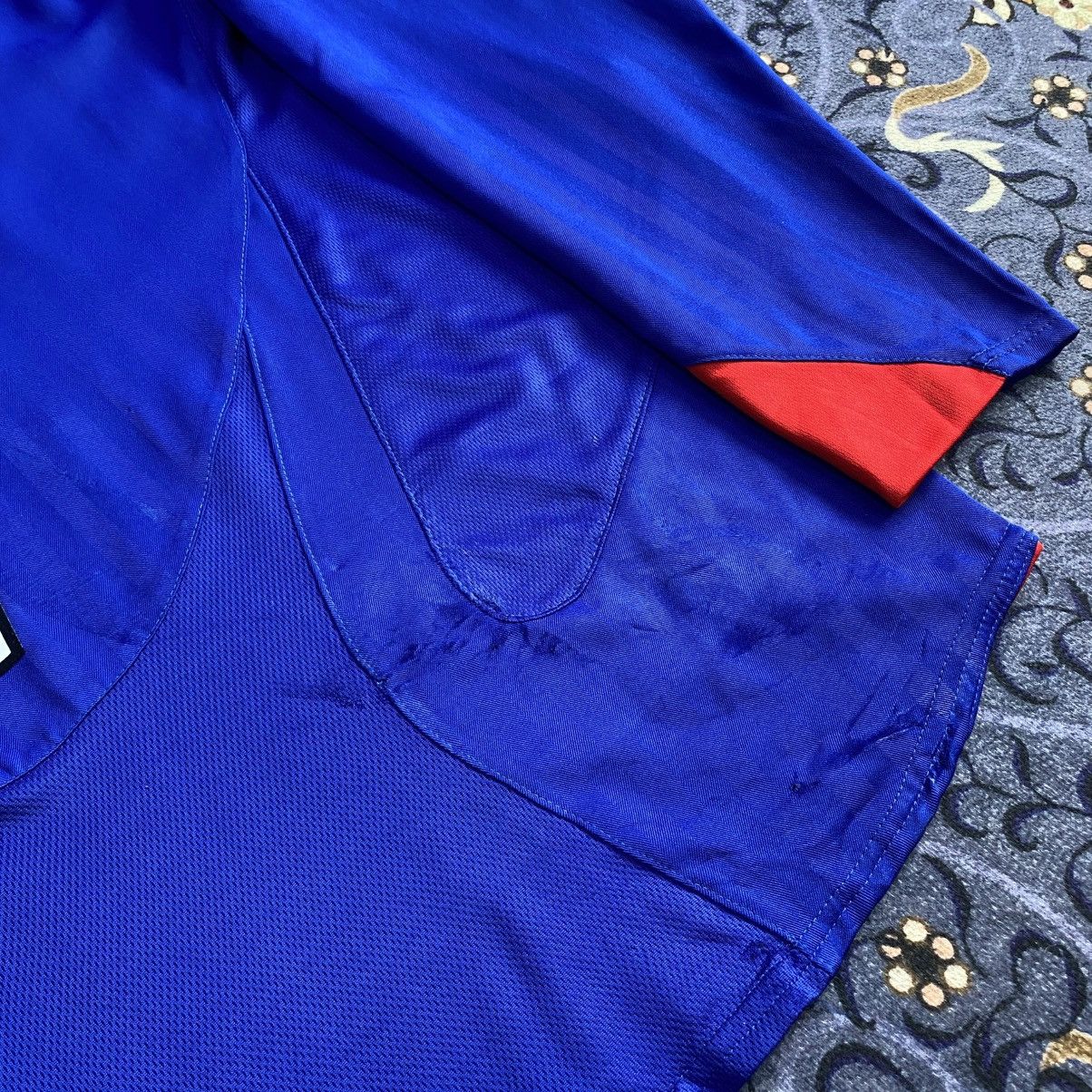 Vintage 2005/06 Nike Manchester United Away Jersey