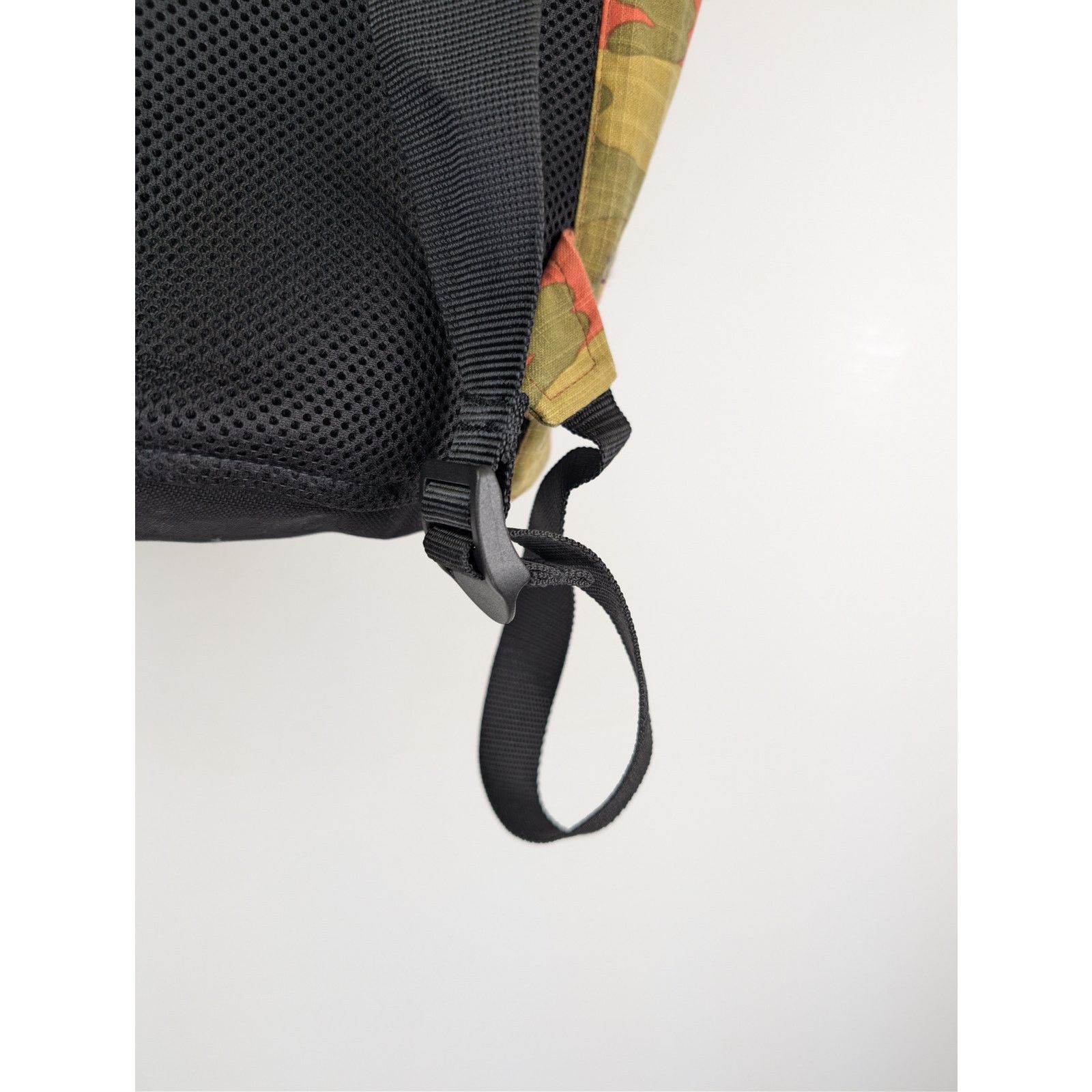 Stone Island o1rshd1 Heritage Camo Ripstop Nylon Watro Backpack Orange Size ONE SIZE - 8 Thumbnail