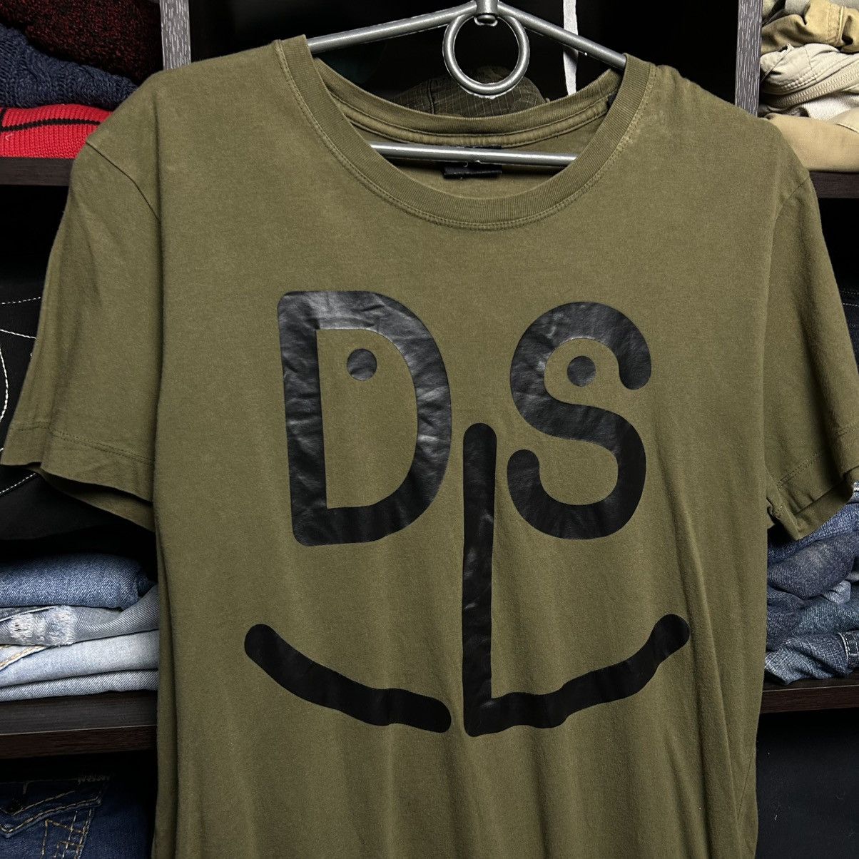 Diesel Designer Diesel Big Logo y2k opium streetwear tee size L Size US L / EU 52-54 / 3 - 2 Thumbnail
