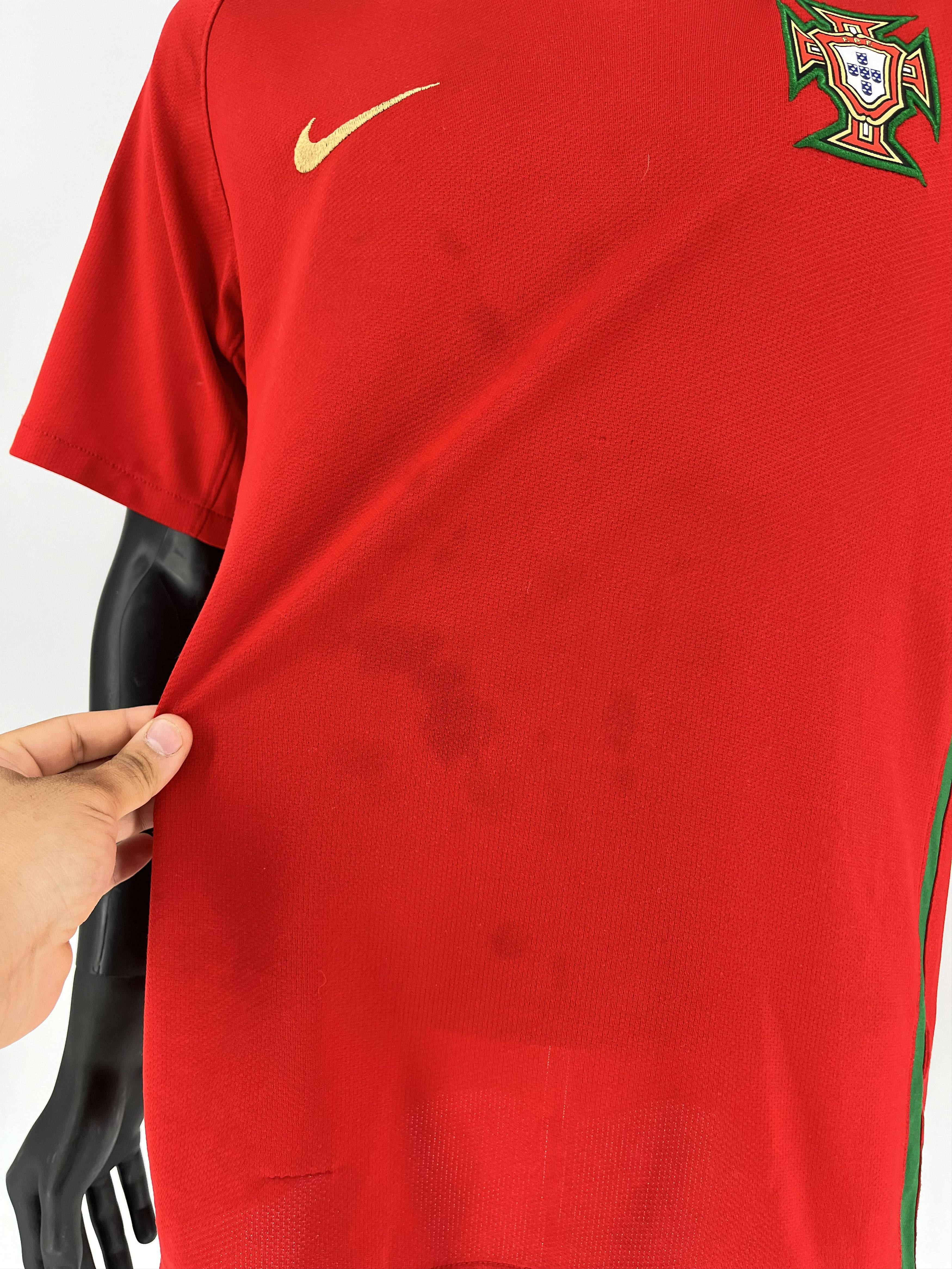Other Vintage Nike Y2K Portugal Home jersey Shirt 00S Size US L / EU 52-54 / 3 - 5 Thumbnail