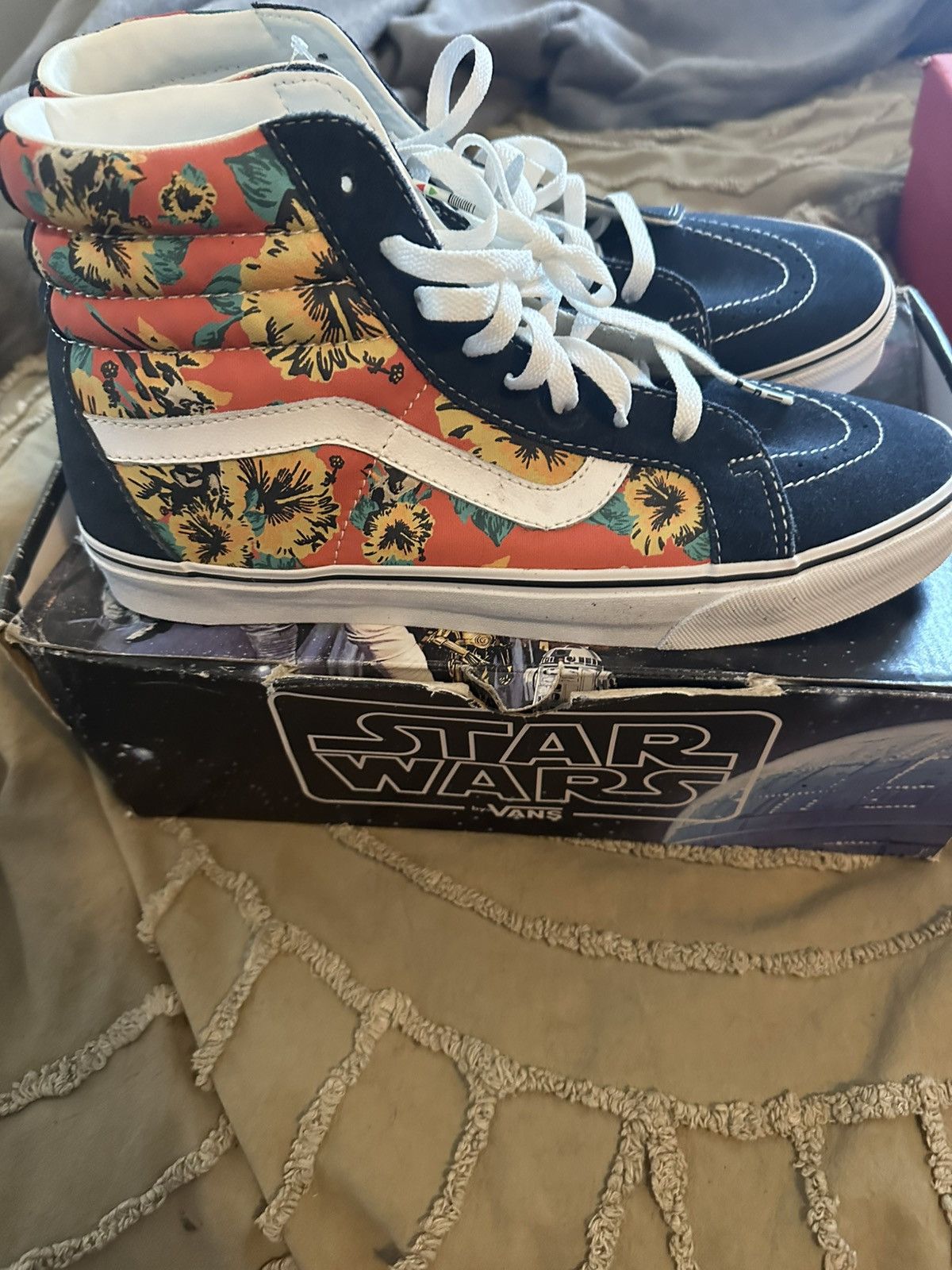 Vans Star Wars vans high Size US 13 / EU 46 - 2 Thumbnail
