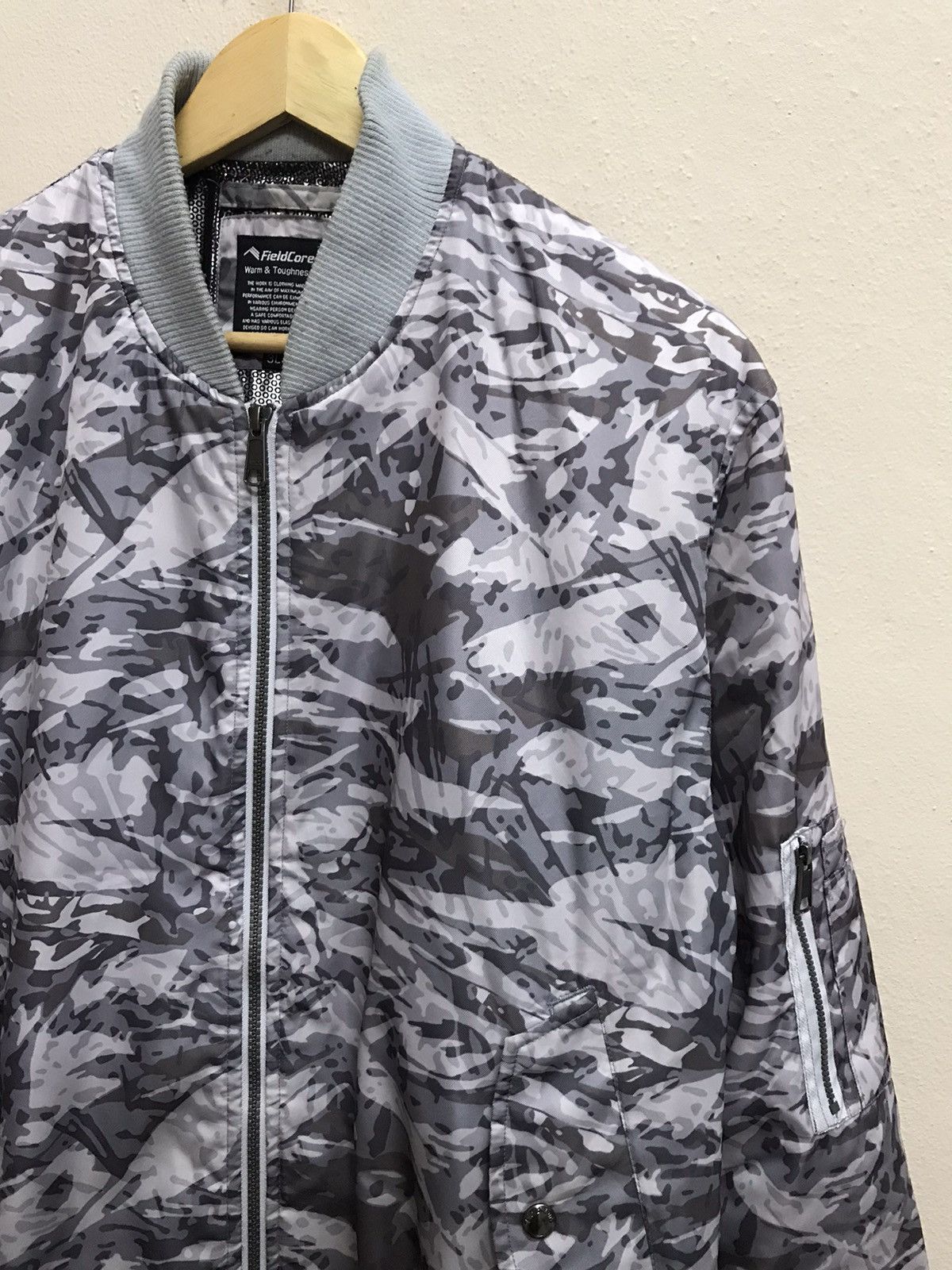 Japanese Brand Fieldcore Warm & Toughness Navy Camo Style Bomber Jacket Size US L / EU 52-54 / 3 - 15 Thumbnail