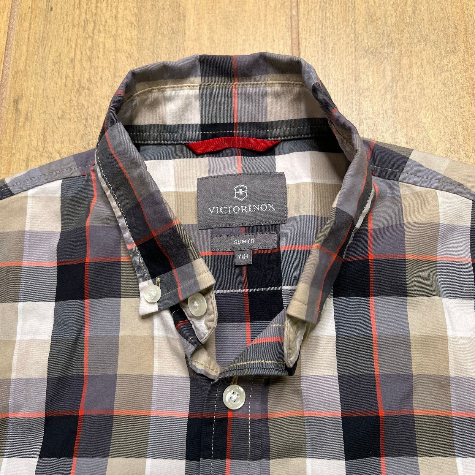 Victorinox Victorinox Button Down Shirt Men’s M Slim Fit Plaid Casual Size US M / EU 48-50 / 2 - 2 Thumbnail