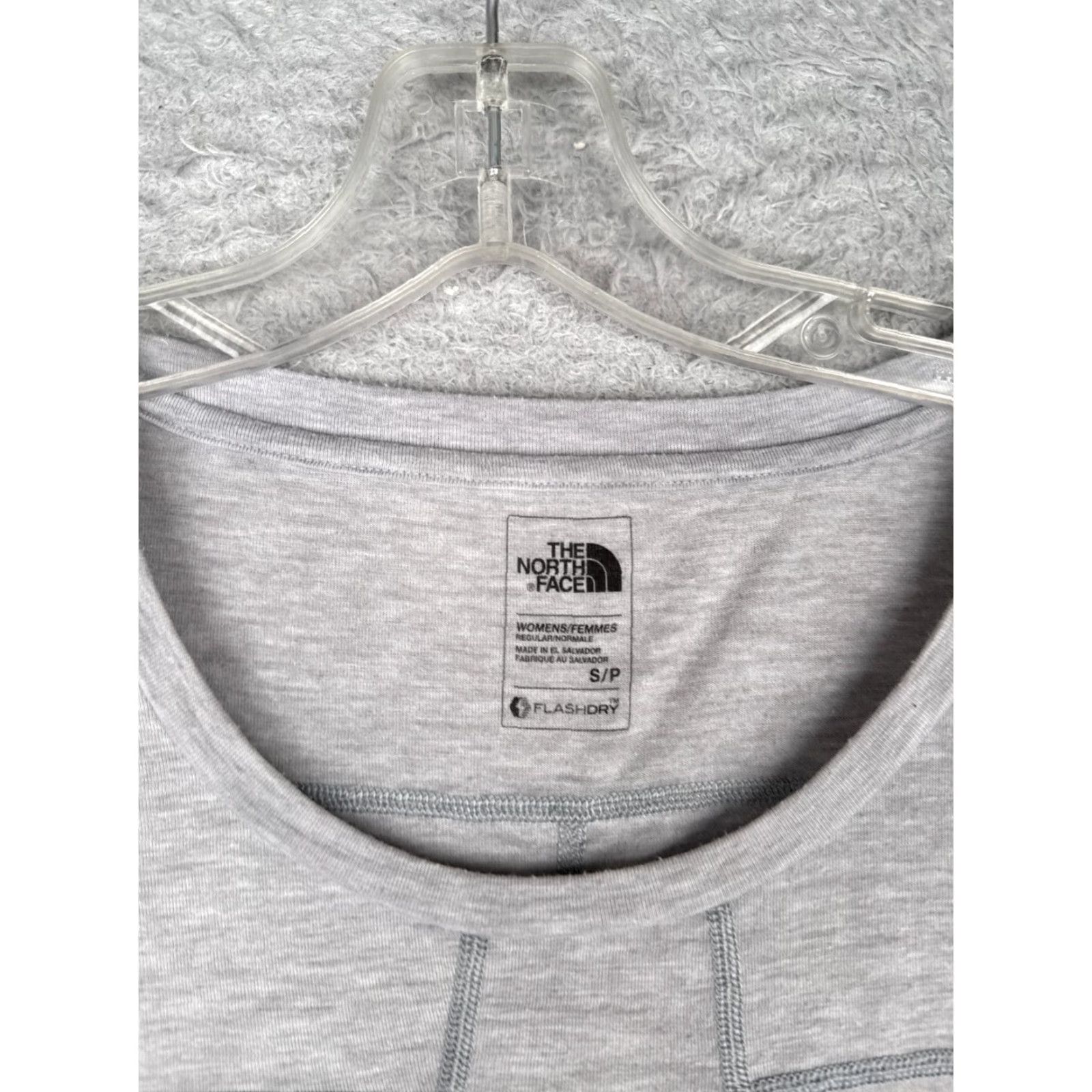 The North Face The North Face Shirt Women S Gray Poly Blend Crew T-Shirt Casual Short Sleeve Size S / US 4 / IT 40 - 6 Thumbnail