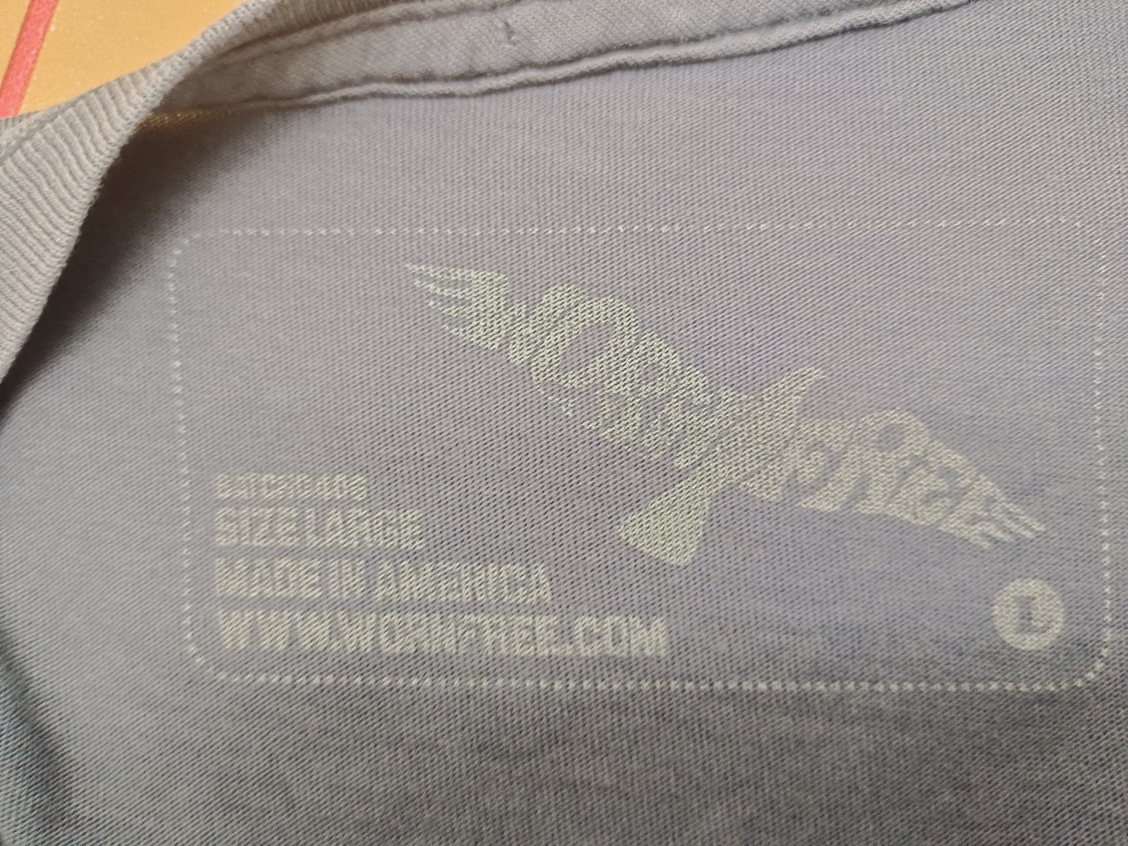 Band Tees Wornfree Frank Zappa wearing a Radio Clyde 261 in 1979 Size US L / EU 52-54 / 3 - 8 Thumbnail