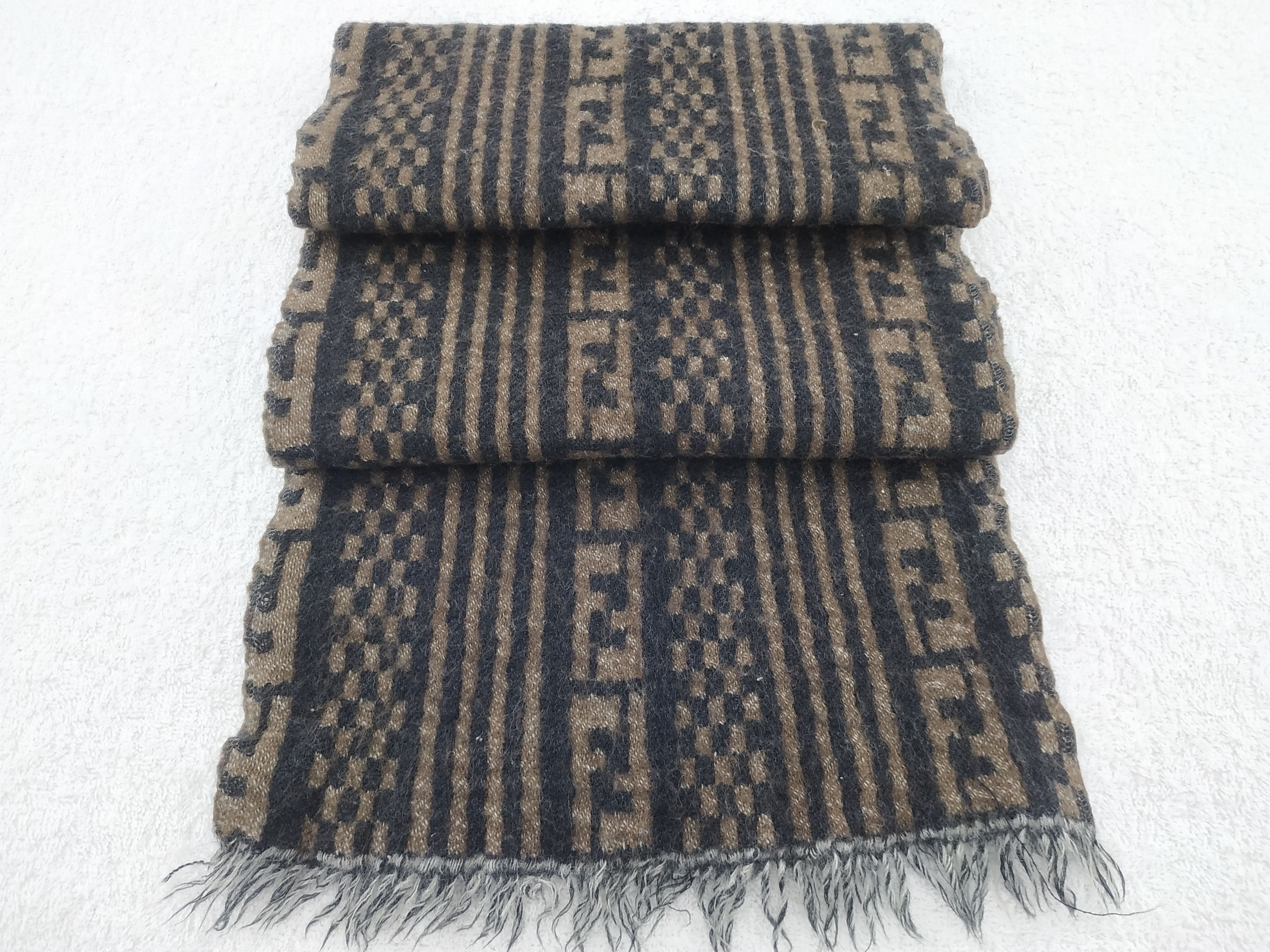 Fendi Vintage Fendi Scarf/Muffler/Neckwear MF463 Size ONE SIZE - 2 Thumbnail