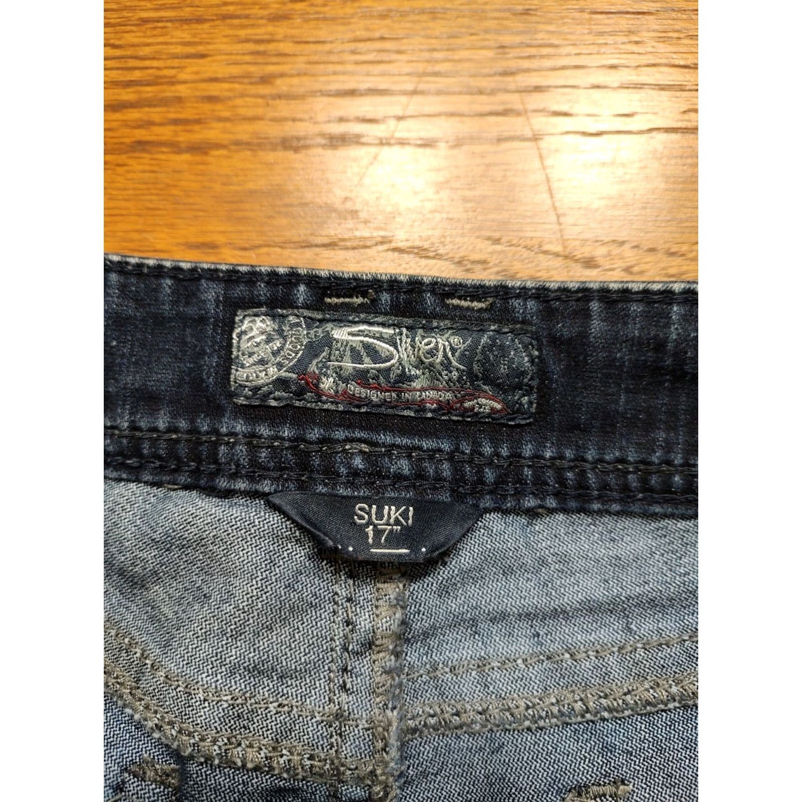 Silver Jeans Co. Silver Jeans Suki 17'' Denim Jeans Womens Bootcut Regular 28x31 Dark Wash Embroidered blue Jeans Womens Size 28" / US 6 / IT 42 - 6 Thumbnail