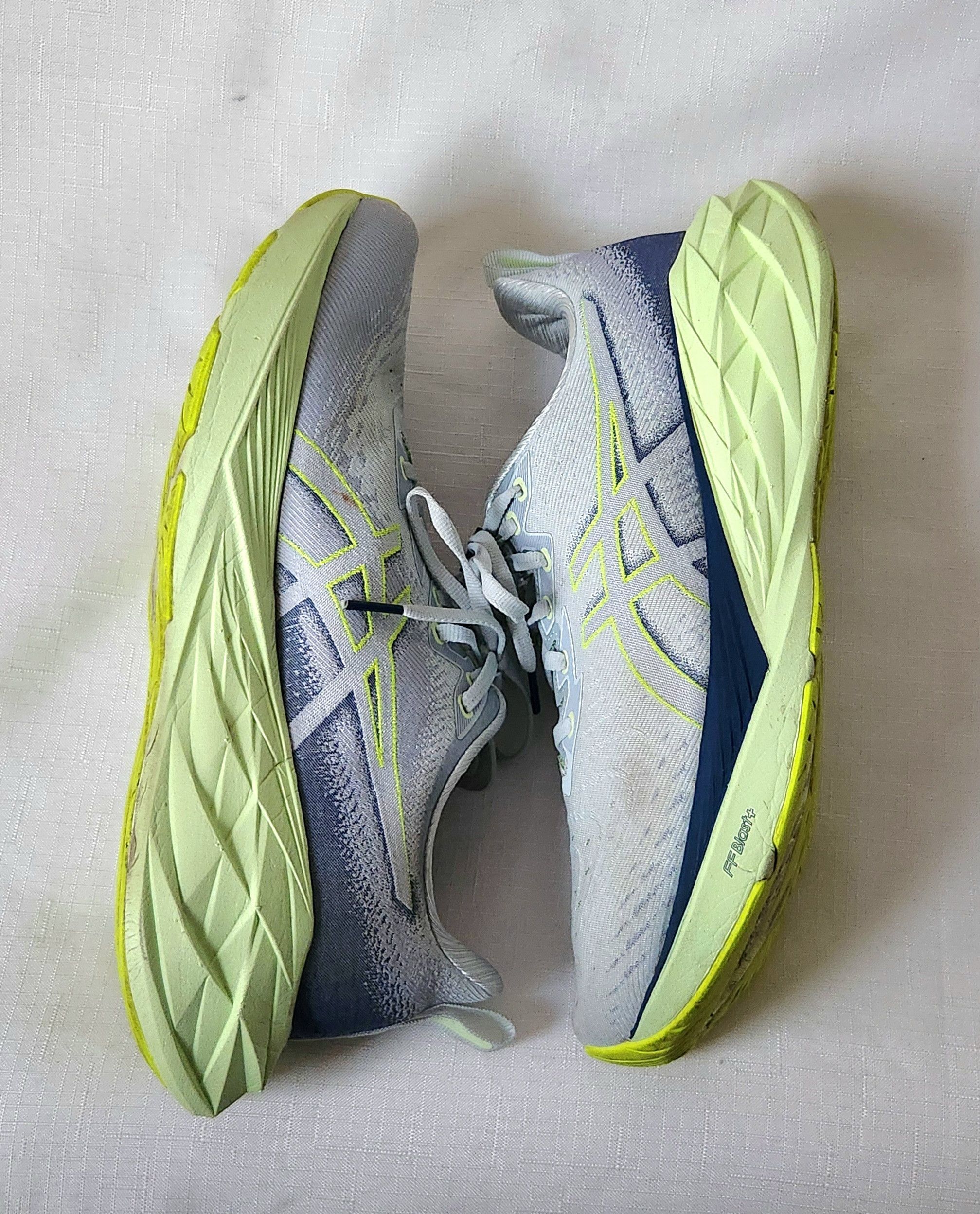 Asics ASICS Running Shoes NOVABLAST 4 1011B693-022 Cool Gray/Blue Size US 10.5 / EU 43-44 - 5 Thumbnail