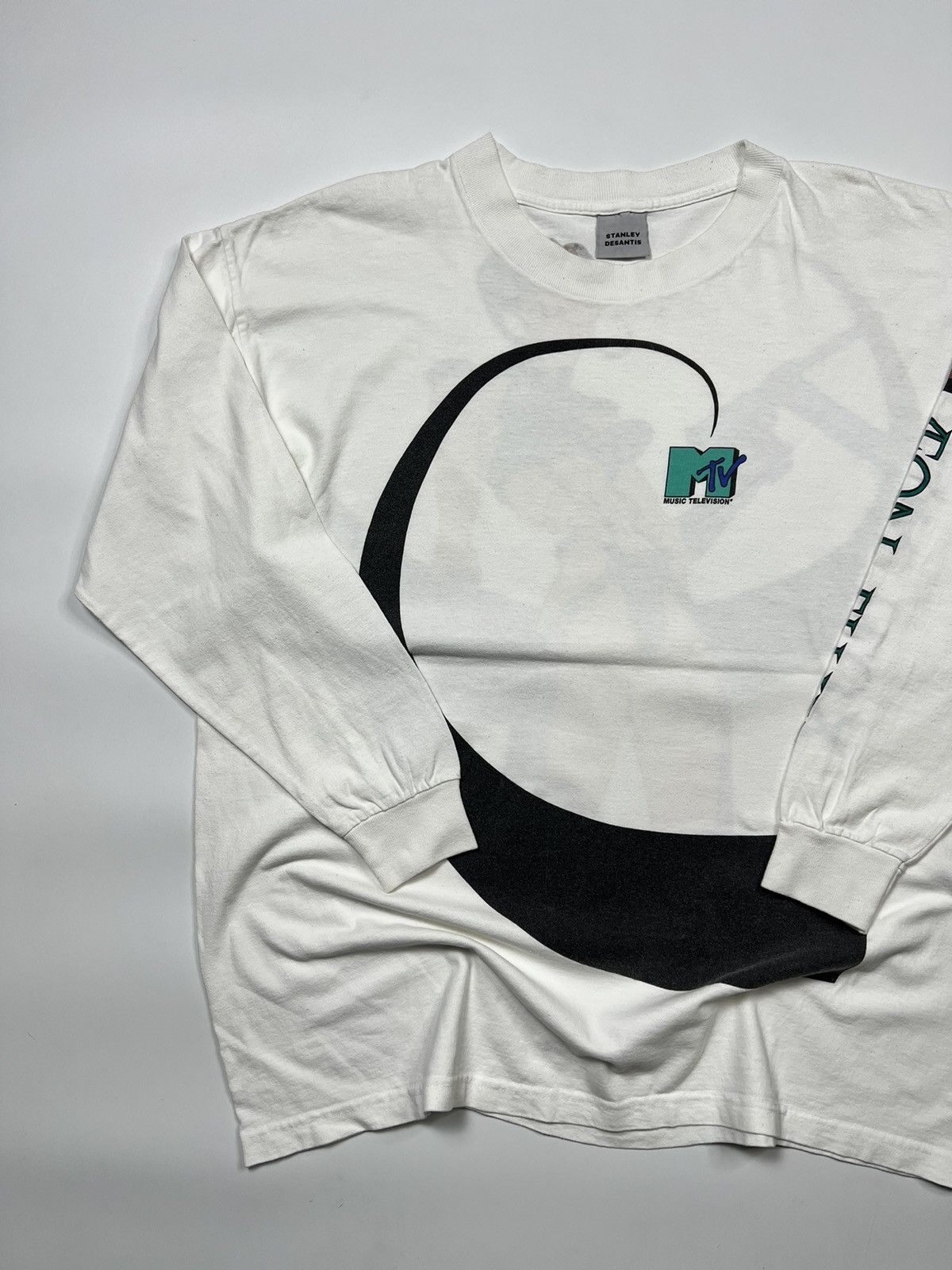 Anime × Mtv × Vintage RARE Vintage 90s AEON FLUX Long Sleeve Shirt Size US XL / EU 56 / 4 - 5 Thumbnail