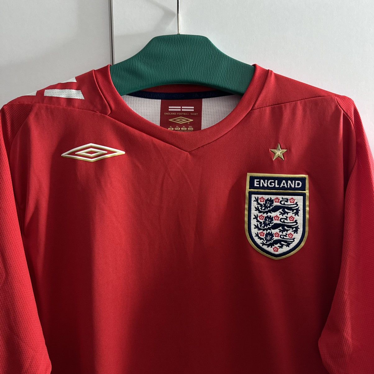 Umbro Vintage Umbro England Home 2006 National Team T Shirt jersey Size US XL / EU 56 / 4 - 2 Thumbnail