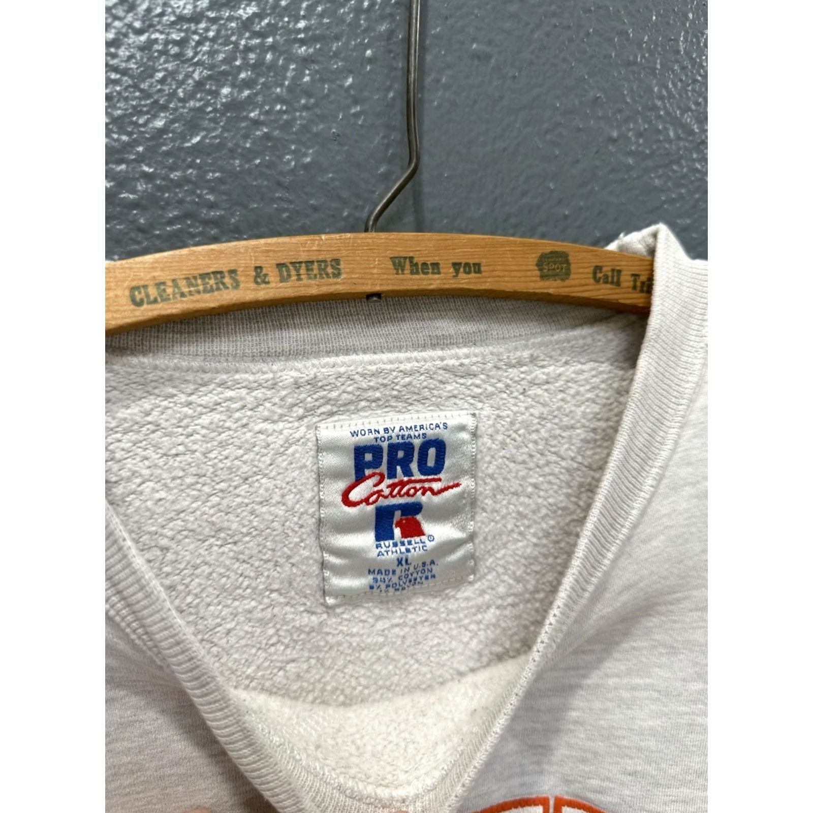 Russell Athletic VINTAGE Russell Athletic Sweatshirt Pro Cotton Auburn Tigers 90s XL Gray Mens Pullover Size US XL / EU 56 / 4 - 2 Thumbnail