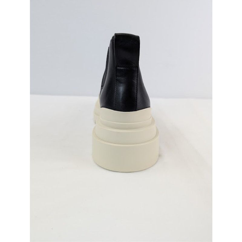 Bottega Veneta o1rshd1 Tire Chelsea Boots in Black / Sea Salt Size US 10 / EU 43 - 14 Thumbnail