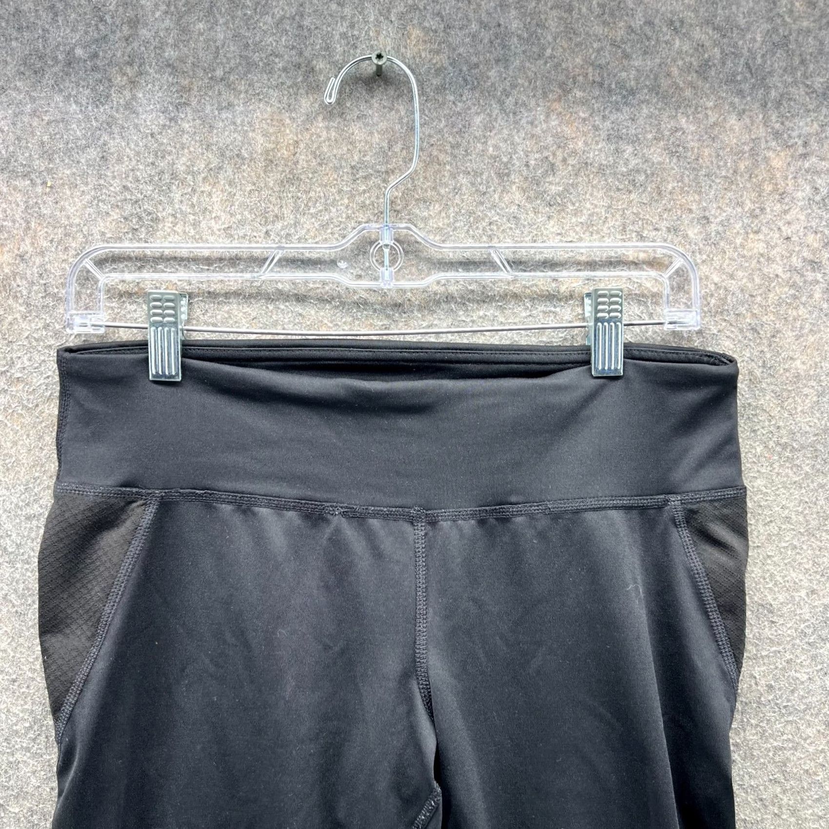 Reebok Reebok Pants Womens Medium Black Leggings Capri High Rise Yoga Gym Athletic | Capris | 28 in Waist | Black | XS-XL? Size 32" / US 10 / IT 46 - 6 Thumbnail