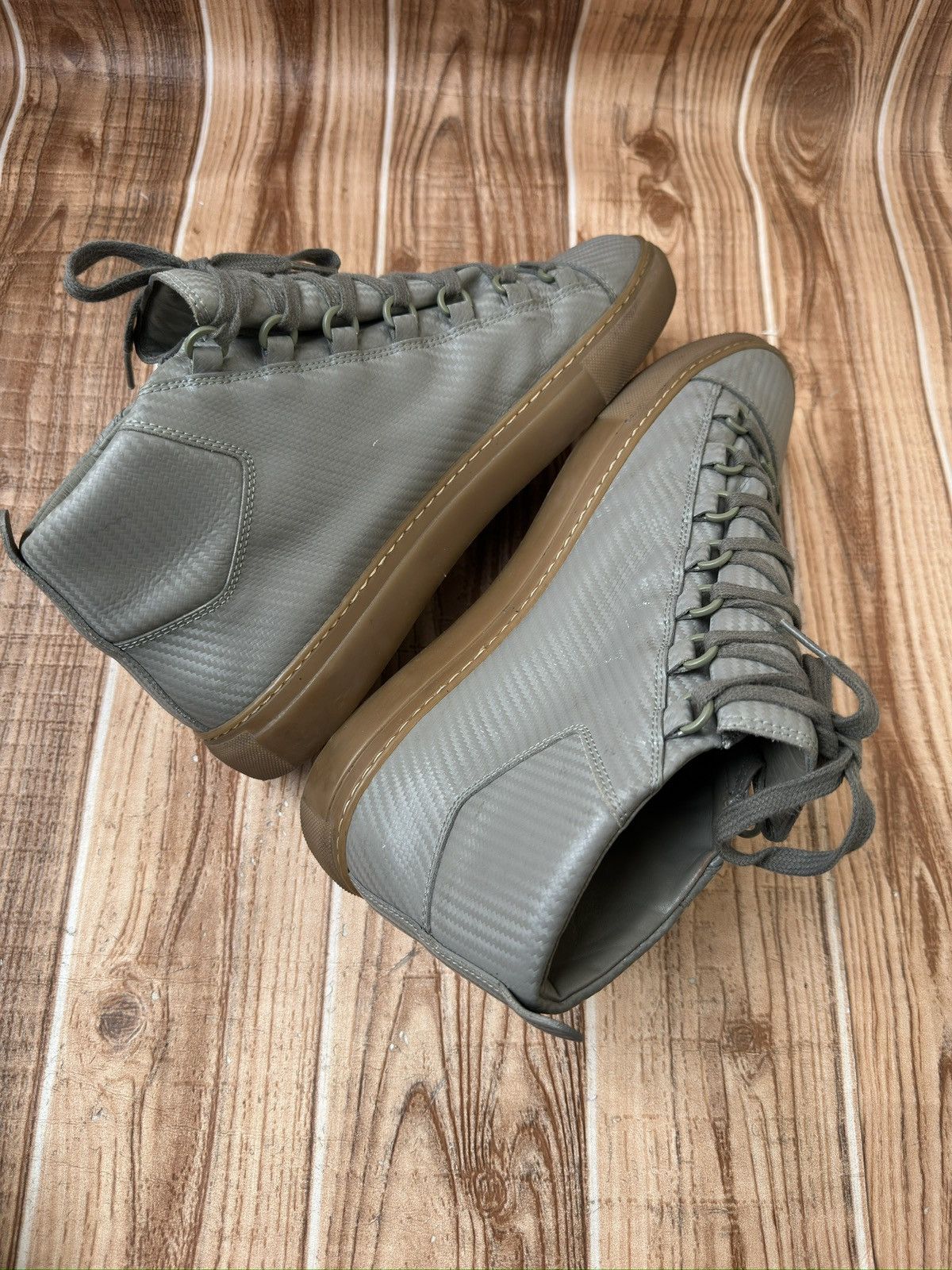Balenciaga Balenciaga Paris Light Grey Hightop Sneaks Size US 10 / EU 43 - 15 Thumbnail