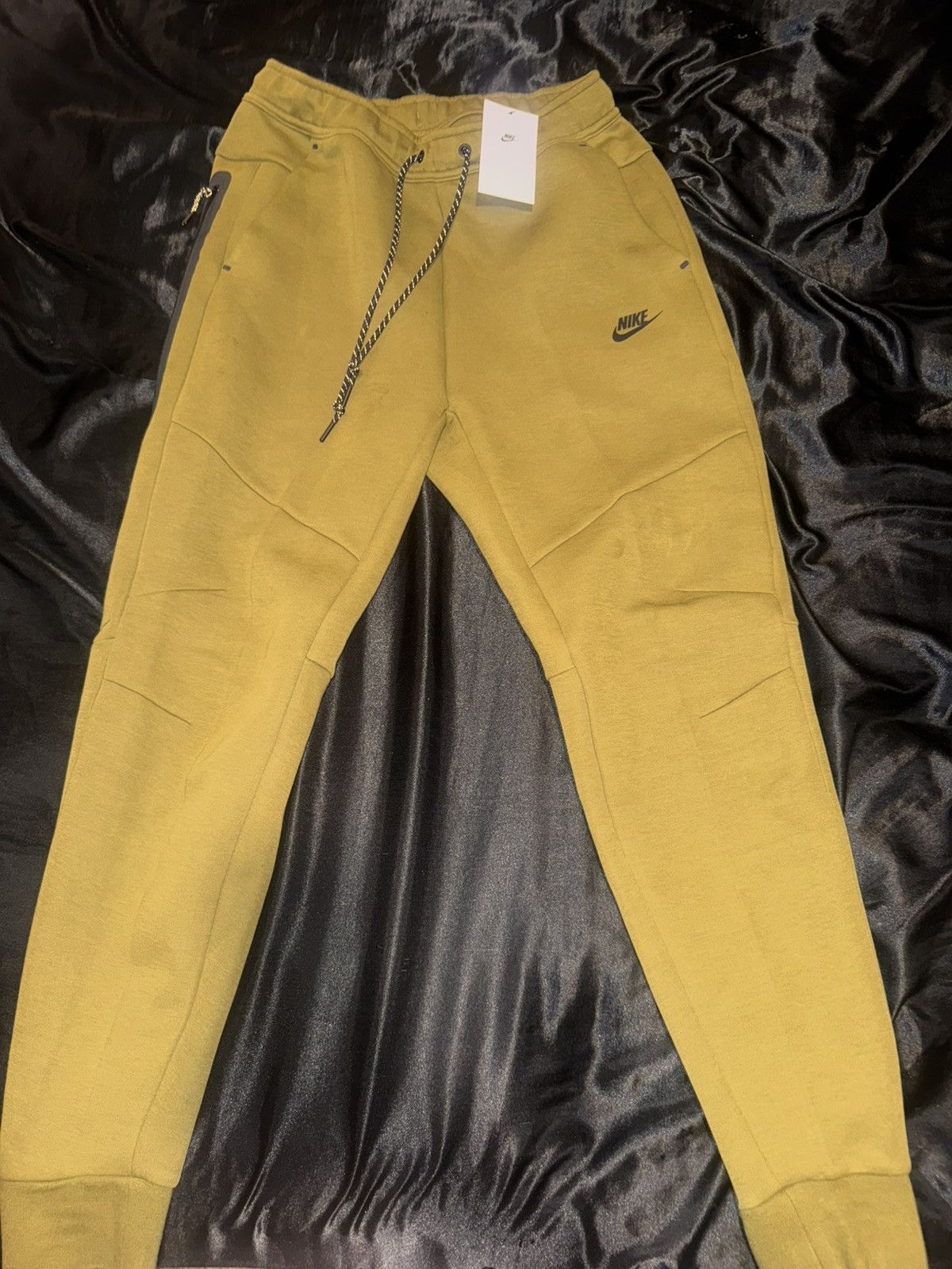 Nike Nike tech olive jacket and pants Size US M / EU 48-50 / 2 - 7 Thumbnail