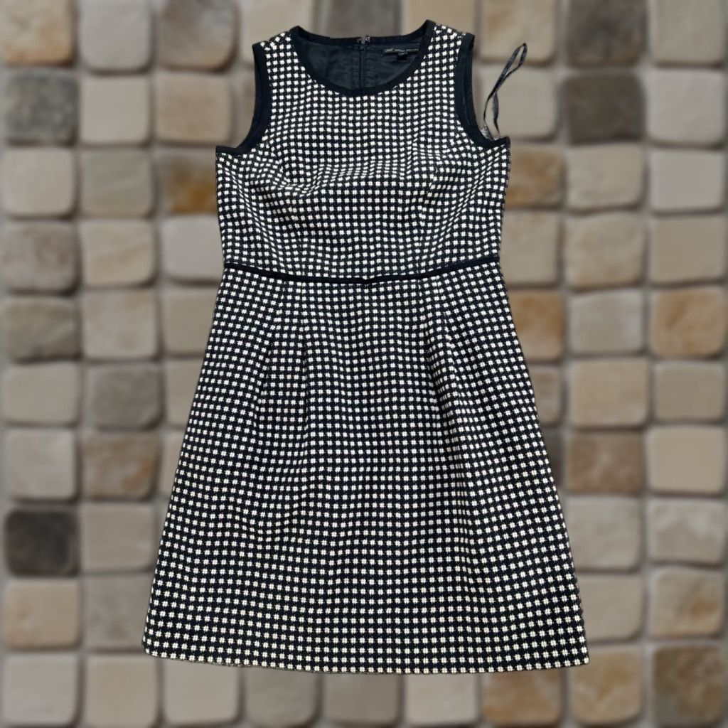 Brooks Brothers Dress Womens Size 10 Black Floral Cotton Back Zip Fit And Flare
