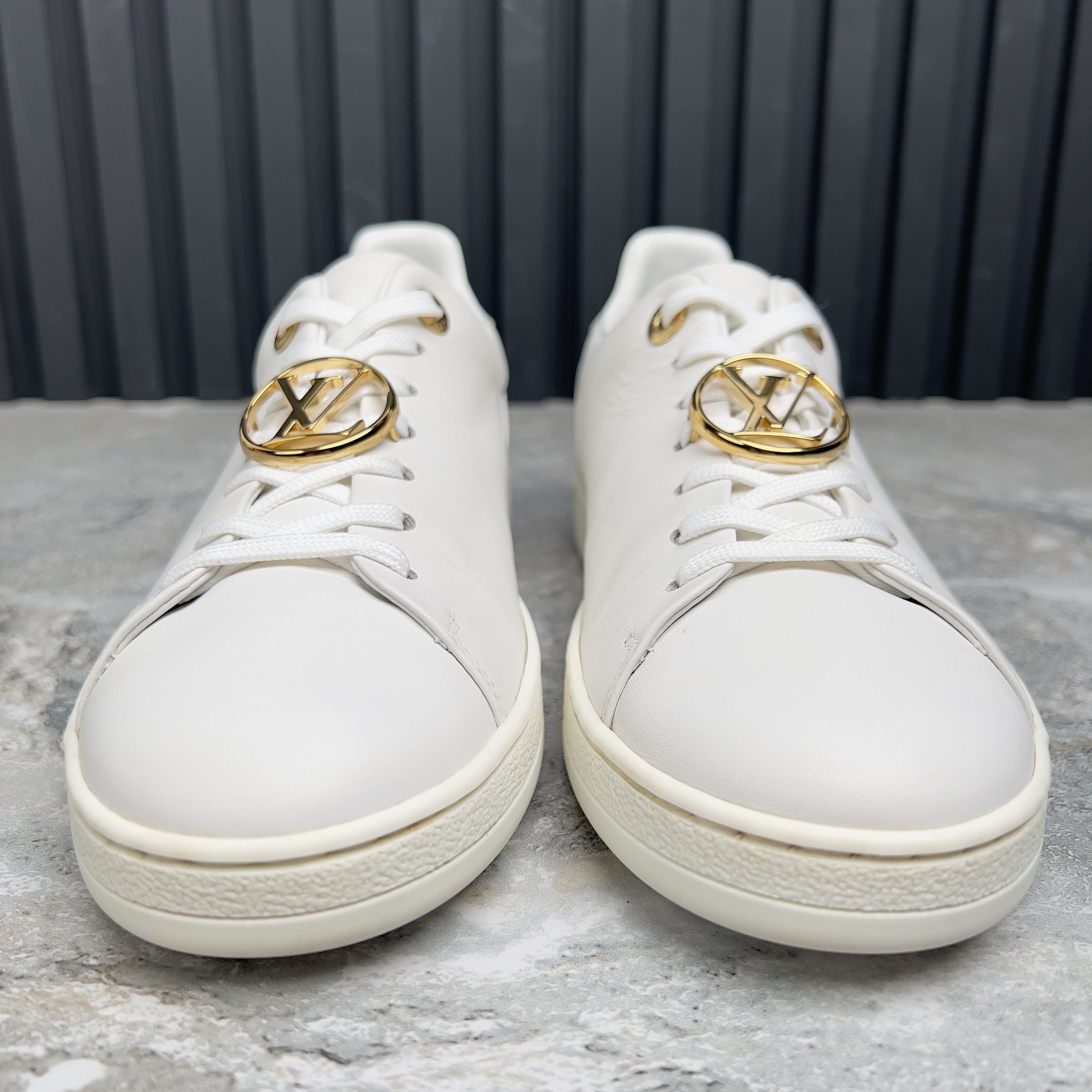 Louis Vuitton Louis Vuitton Frontrow Logo Low Top Sneakers Leather Size US 7.5 / IT 37.5 - 6 Thumbnail