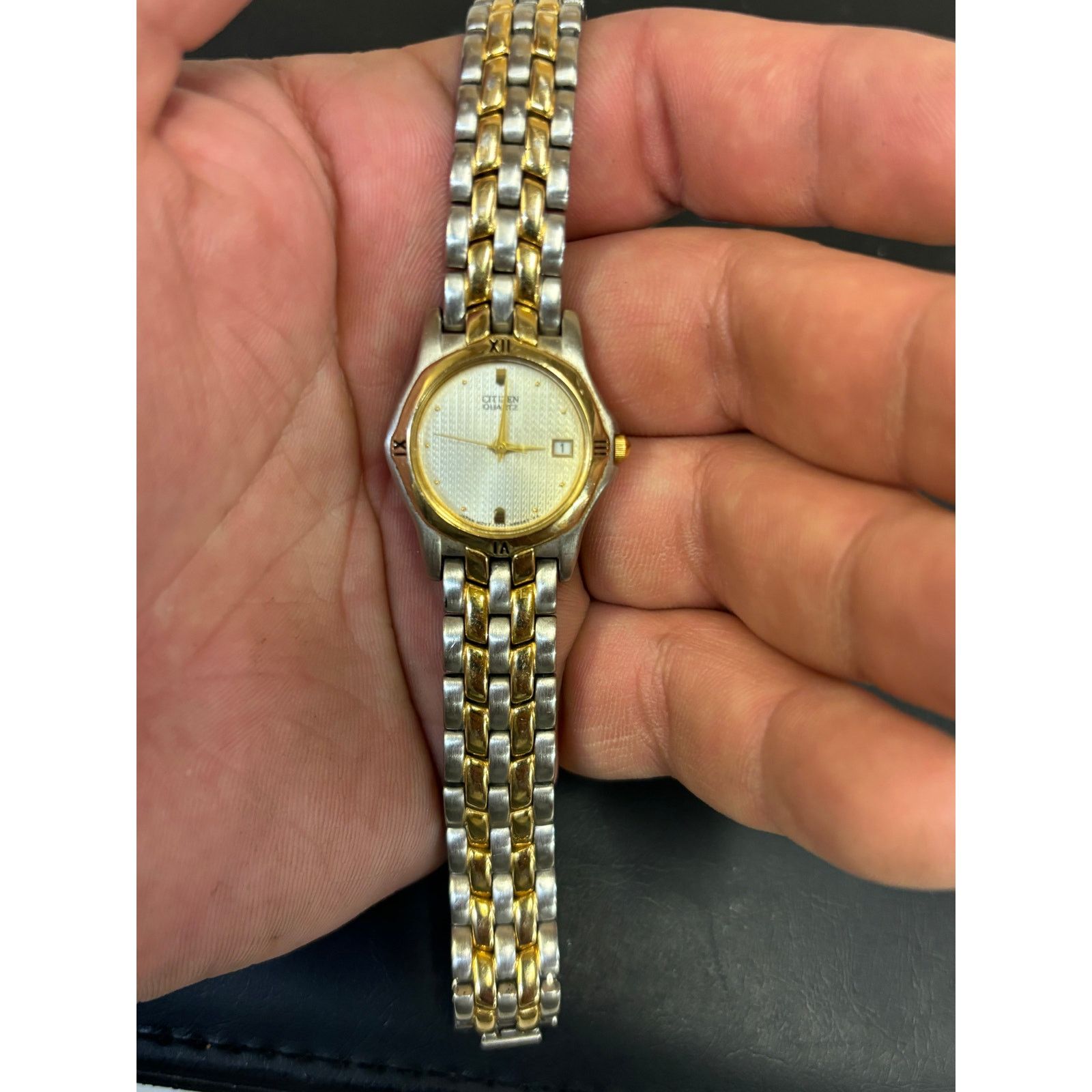 Citizen Vintage Citizen 2-Tone Women’s Watch! New Battery! Size ONE SIZE - 6 Thumbnail