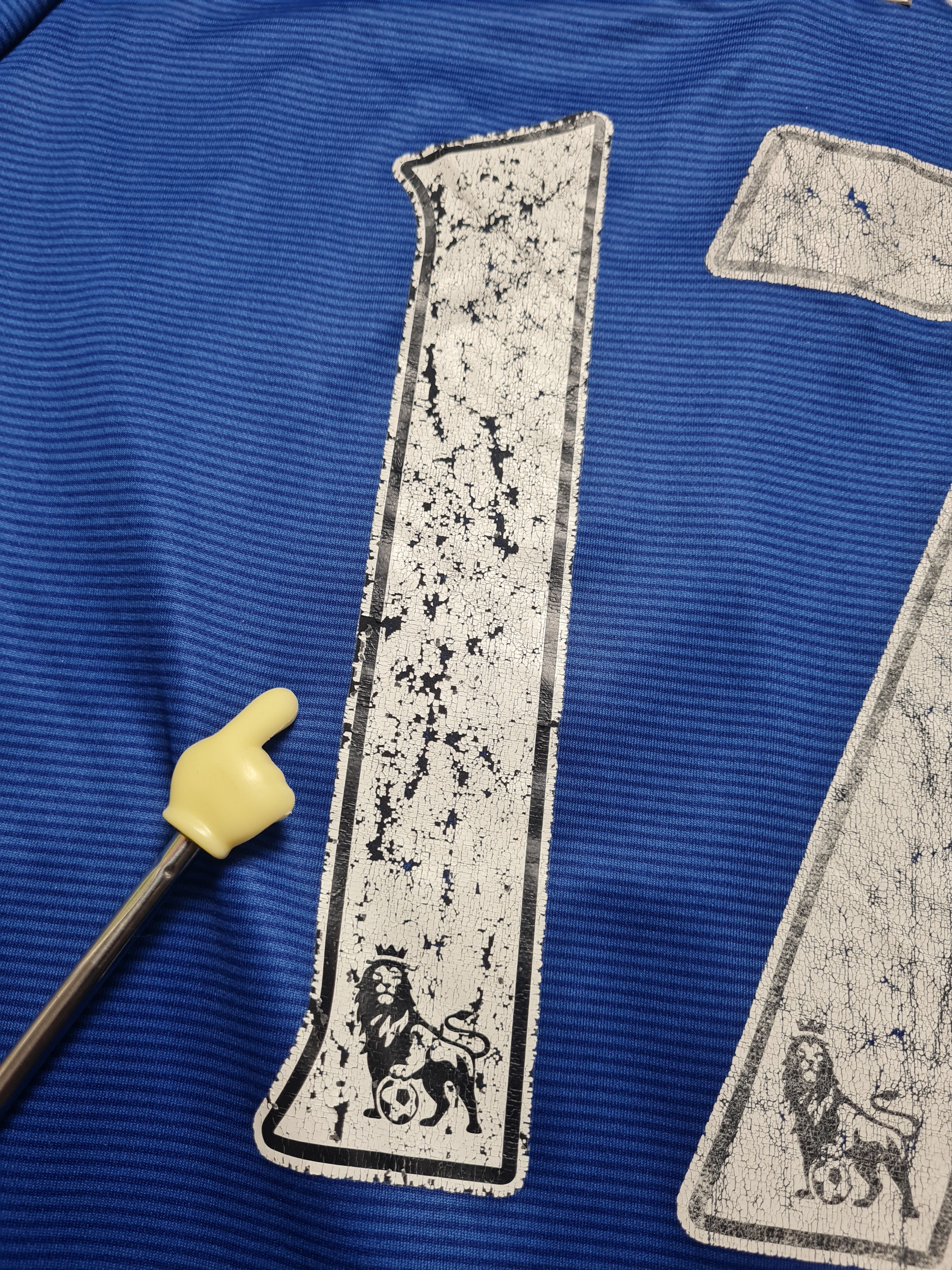 Umbro EVERTON ENGLAND 2014/2015 HOME SHIRT JERSEY #17 BESIC UMBRO Size US L / EU 52-54 / 3 - 24 Thumbnail