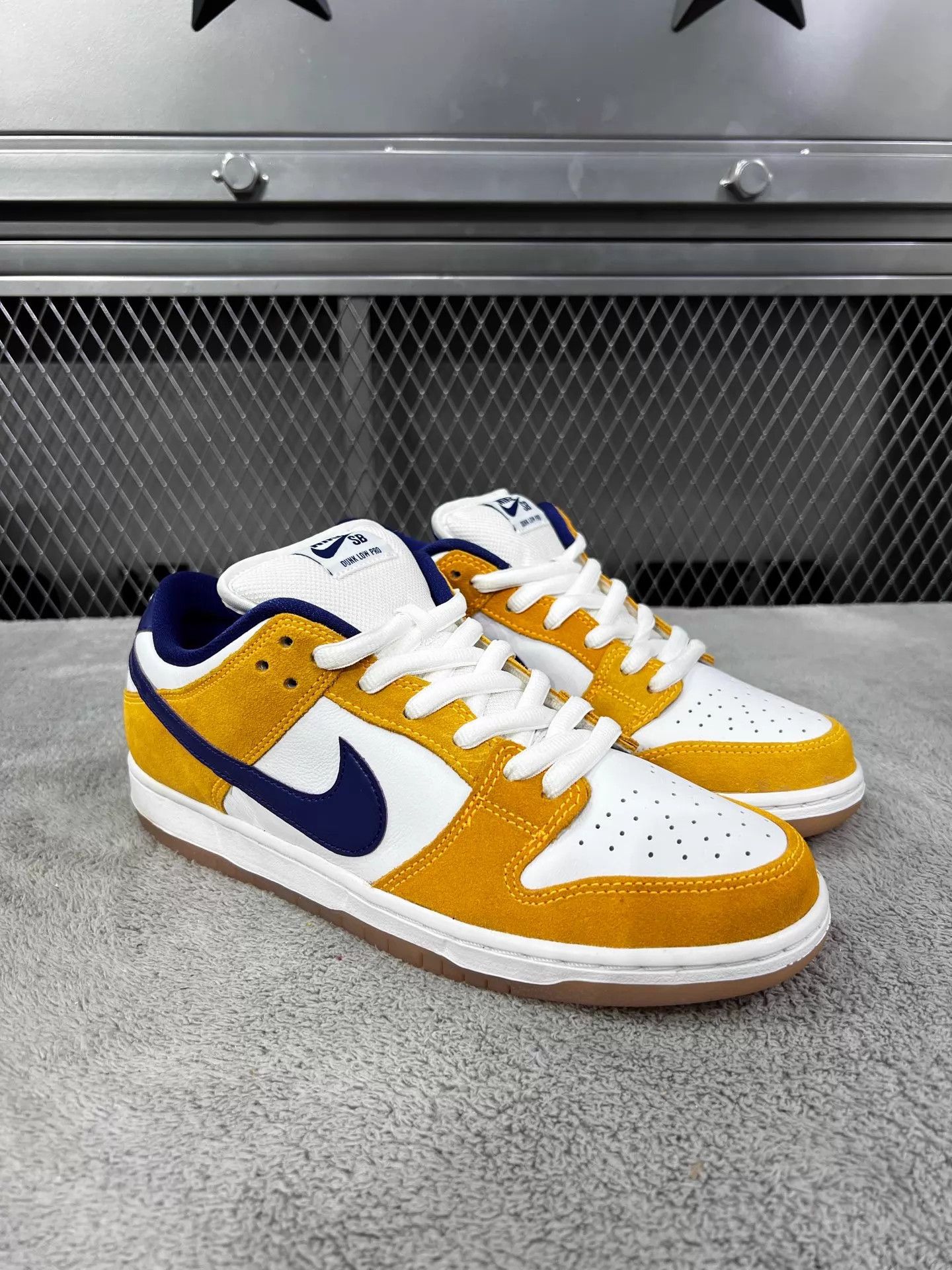Nike Nike Dunk SB Pro Lakers Purple Gold Laser Orange Size US 8 / EU 41 - 3 Thumbnail