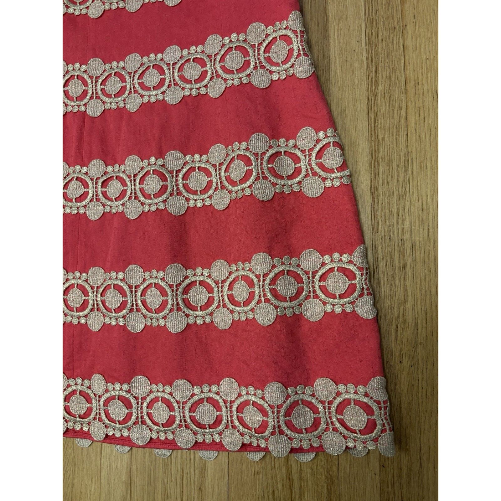 Lilly Pulitzer Lilly Pulitzer Janice Shift Dress 2 Embroidery Pink Gold Size XS / US 0-2 / IT 36-38 - 3 Thumbnail