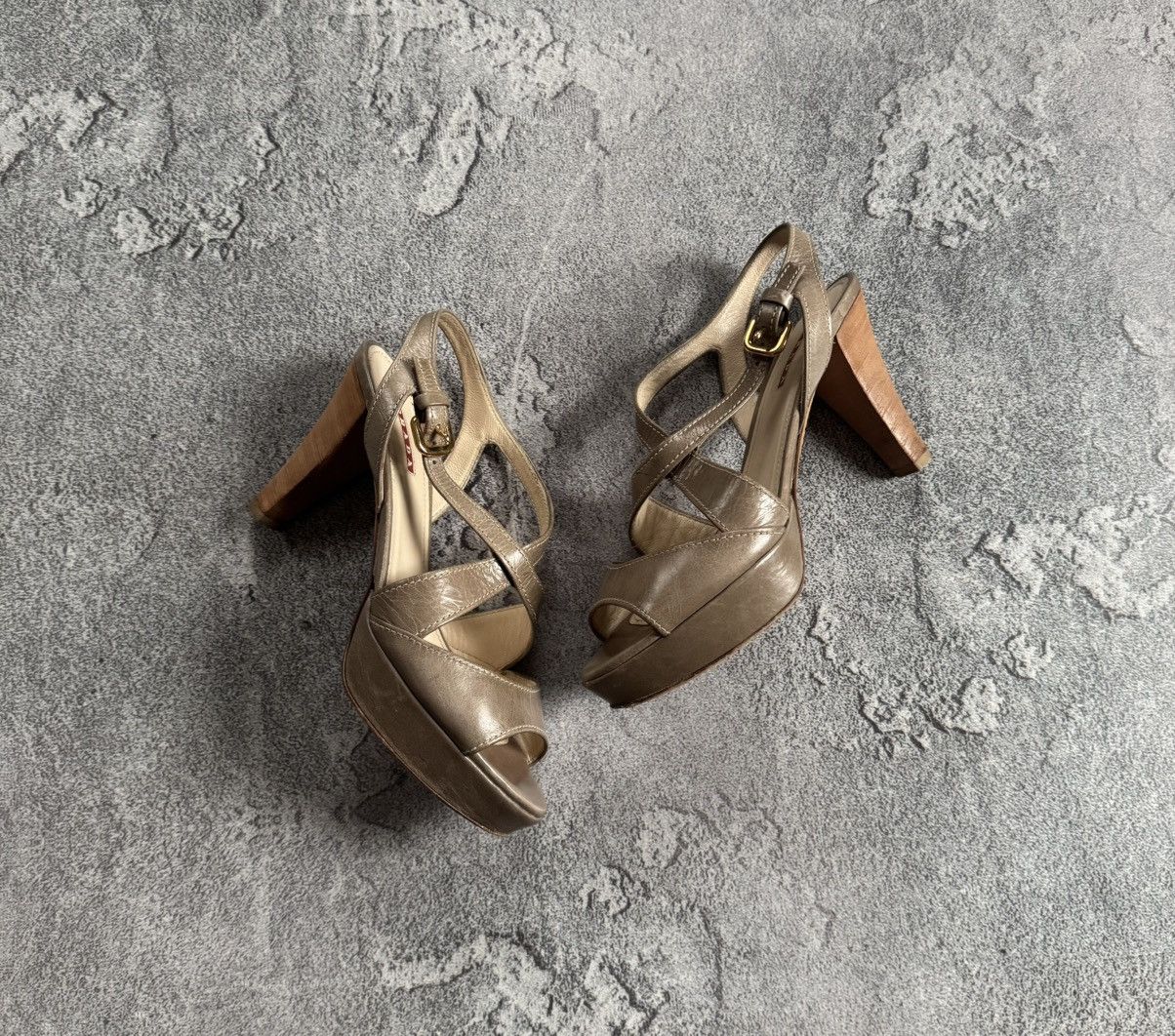 Prada Prada 38size sandals high heels shoes luxury old money 00s Size US 8 / IT 38 - 3 Thumbnail