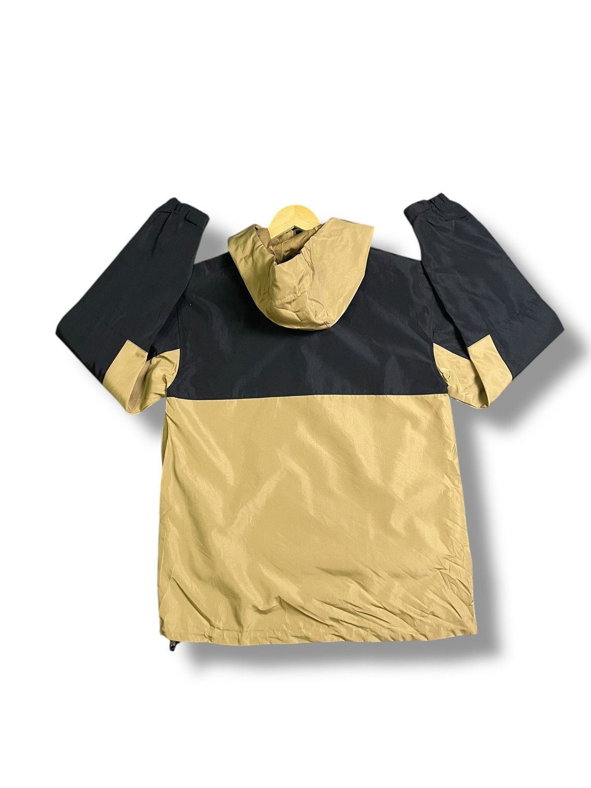 Designer × Japanese Brand × Vintage United Athle x Outfitters Hooded Jacket (39) Size US L / EU 52-54 / 3 - 3 Thumbnail