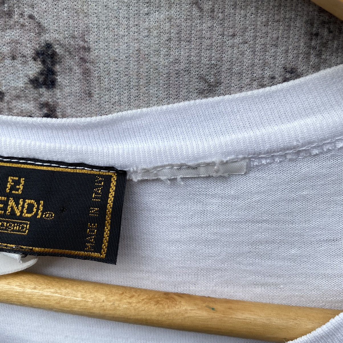 Fendi Vintage Fendi Red Word Embroidery Spellout Fendi Shirt Size US M / EU 48-50 / 2 - 21 Thumbnail