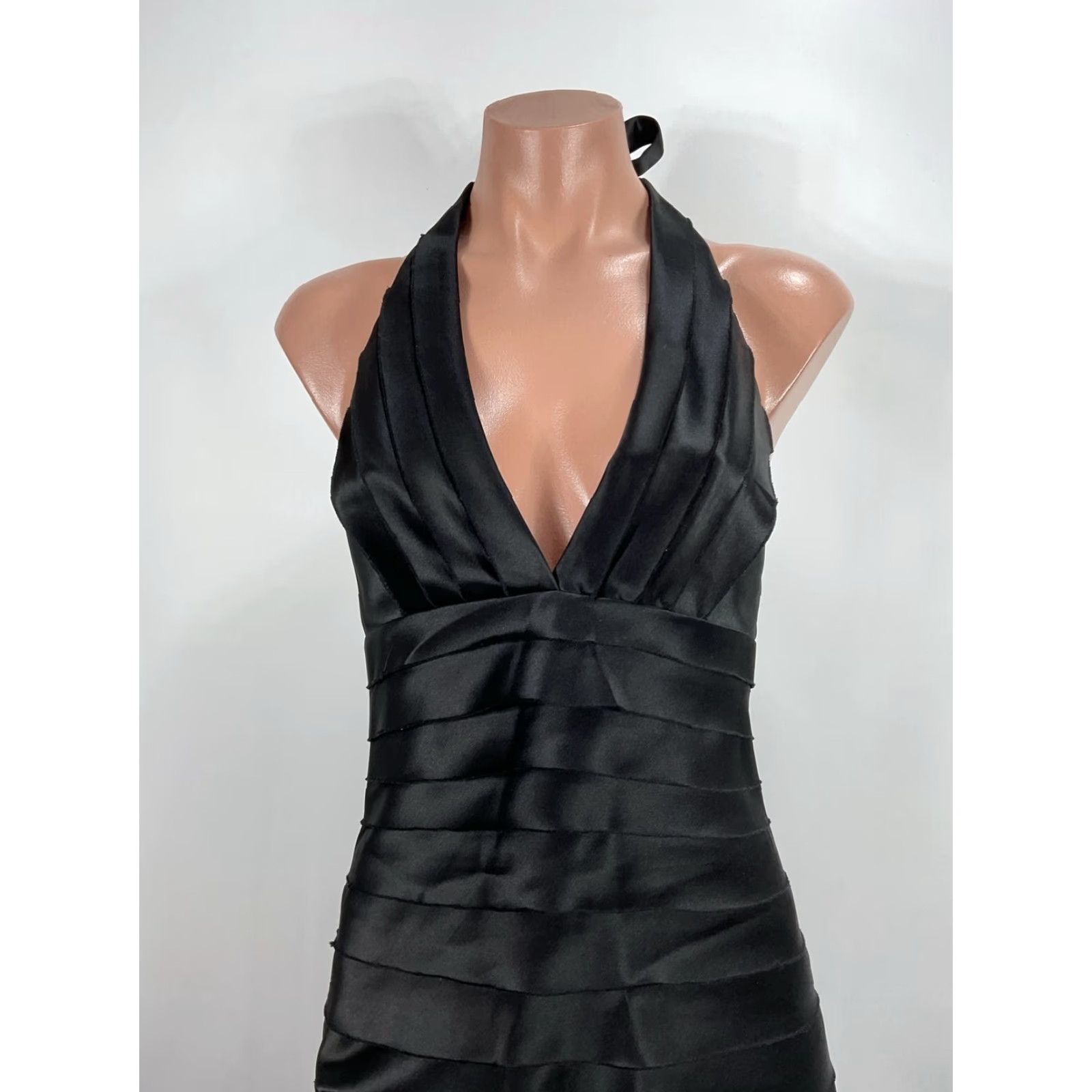 VINTAGE BCBGMAXAZRIA Black Tiered Ruffle Bodycon Short Mini Halter Dress 2  XS LBD Women