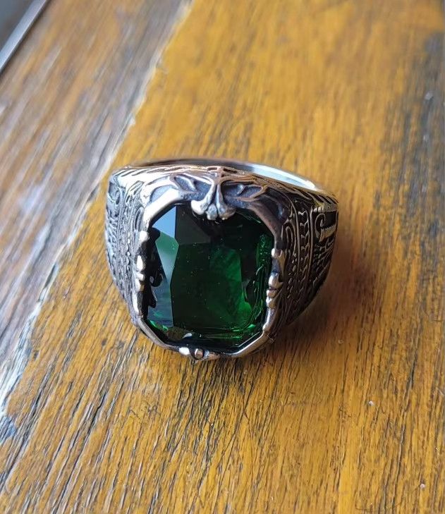 Jewelry Crown Totem green Ring Streetwear Jewelry Fashion Gift Size ONE SIZE - 2 Thumbnail