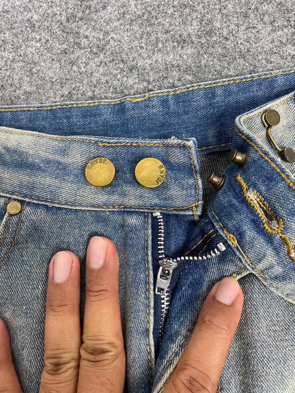 Japanese Brand vintage japanese brand bootcut flare denim nice design Size US 29 - 10 Thumbnail