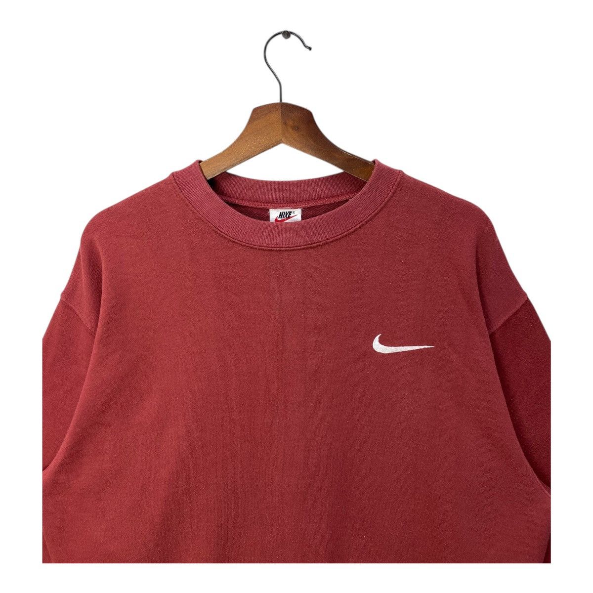 Nike Vintage Nike Swoosh Sweatshirt Small Logo Crewneck Size L Size US L / EU 52-54 / 3 - 2 Thumbnail