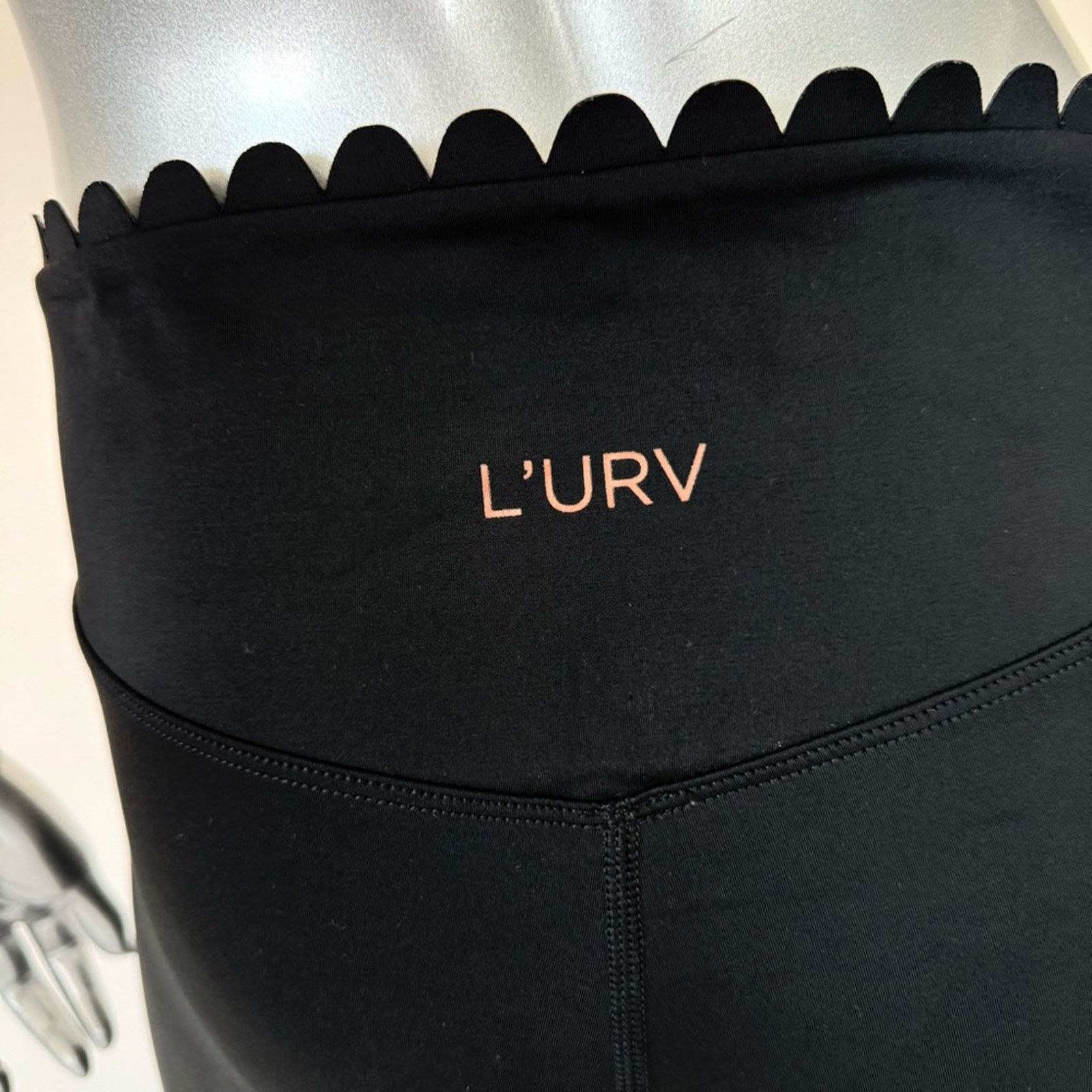 Other L’URV women capri black leggings size M Size 28" / US 6 / IT 42 - 4 Thumbnail