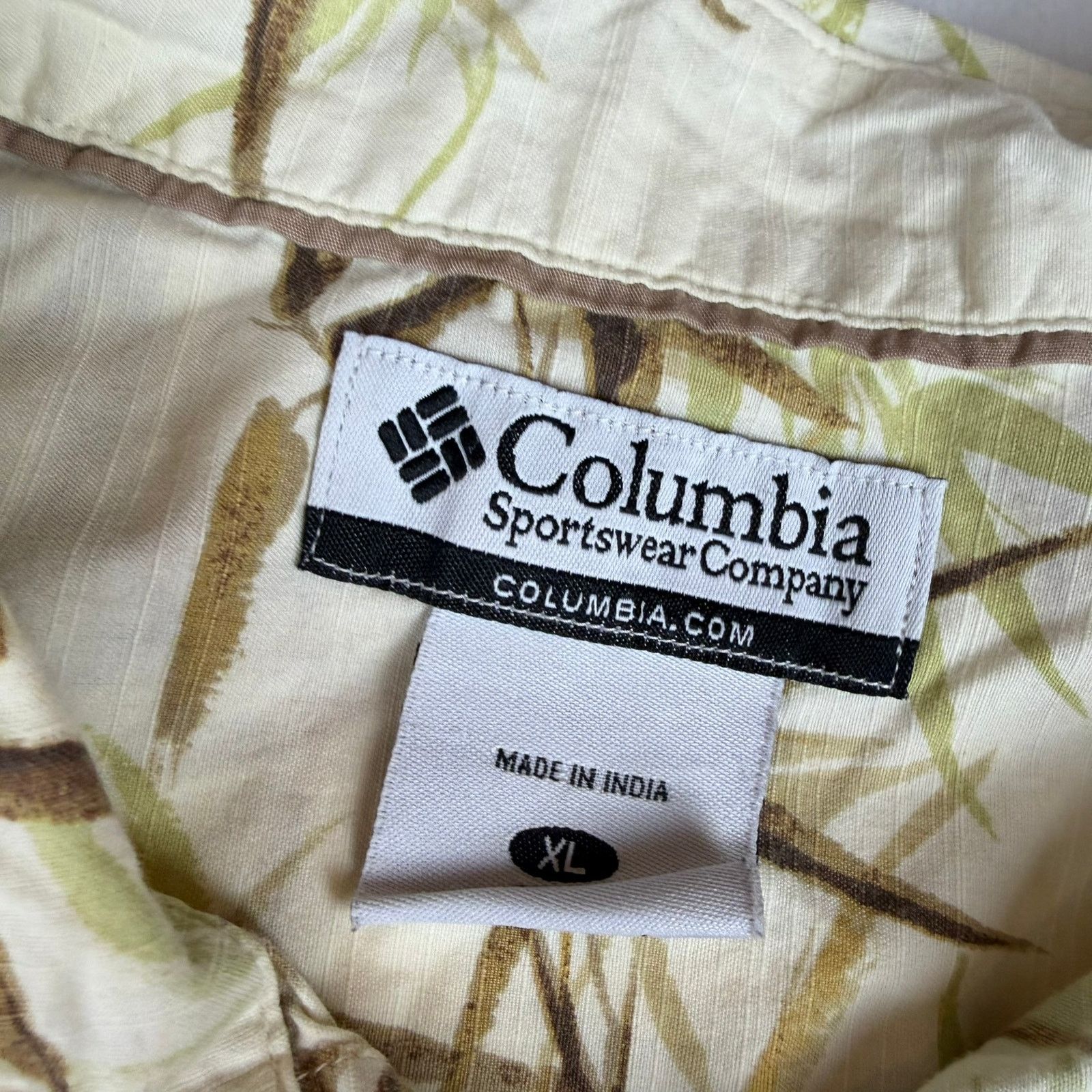 Columbia Columbia Bamboo Print Hawaiian Shirt - Size XL Size US XL / EU 56 / 4 - 3 Thumbnail