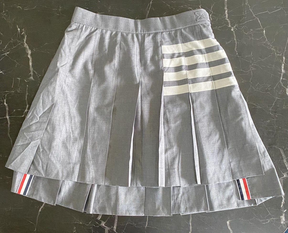 Thom Browne Thom Browne 4-Bar Mini Pleated Skirt Size 27" / US 4 / IT 40 - 1 Thumbnail