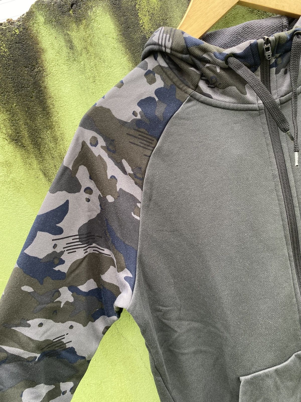 Nike Nike Dri-Fit Hoodie Zip Camo Sleeve Raglan Urban Style Size US M / EU 48-50 / 2 - 3 Thumbnail