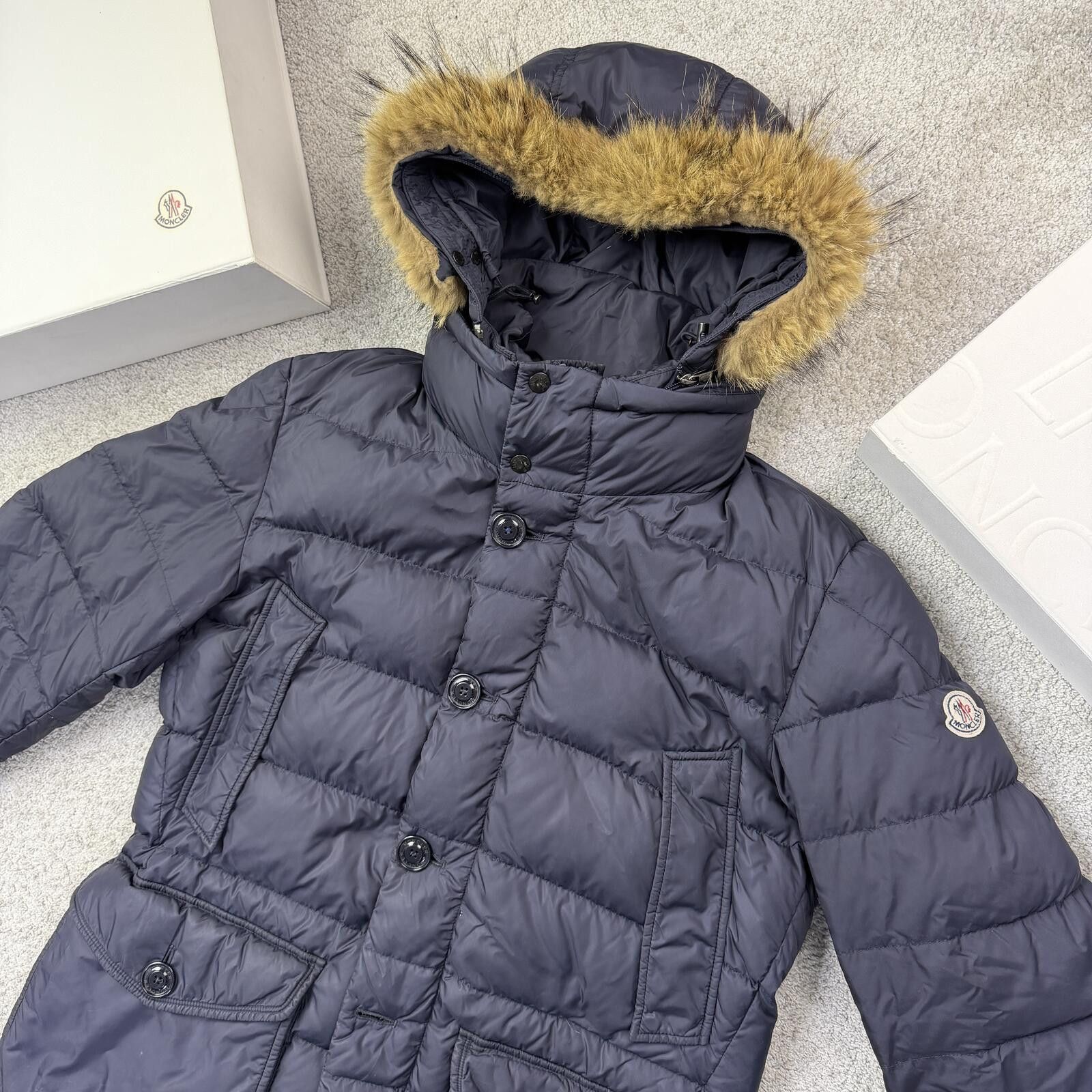 Moncler Moncler Cluny Size 4 Large Size US L / EU 52-54 / 3 - 2 Thumbnail