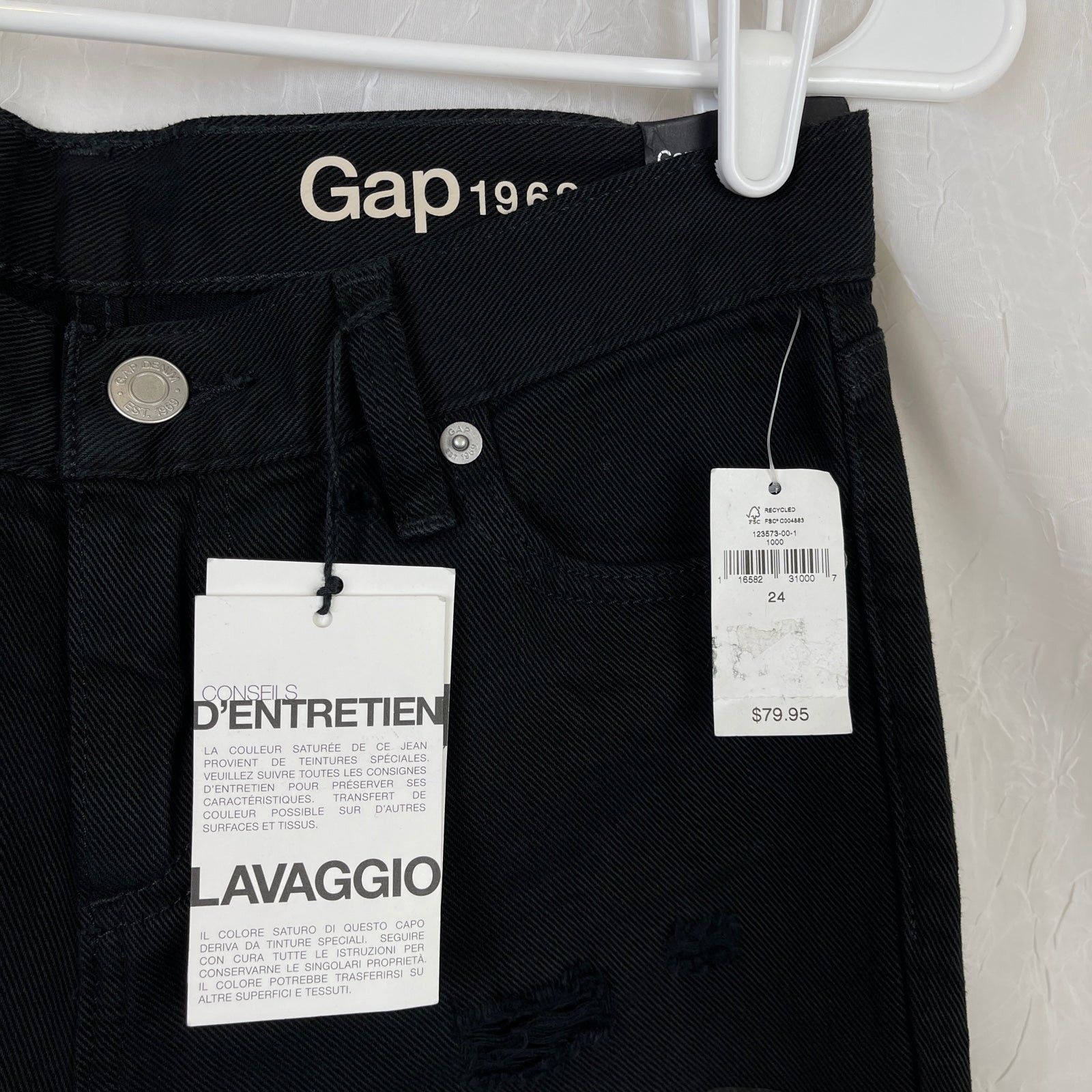 Gap Gap 1969 Black Ripped Girlfriend Denim Jeans Size 24r NWT Size 24" / US 00 / IT 34 - 4 Thumbnail