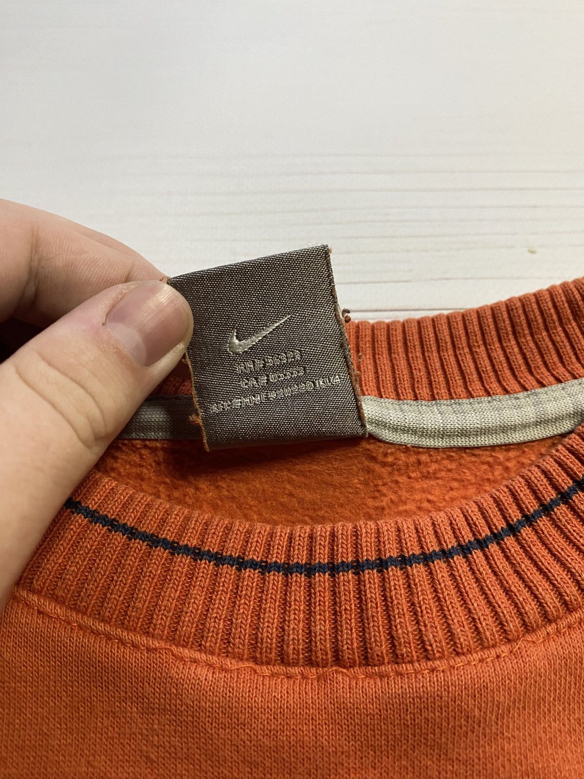 Nike Vintage Nike Big Logo box fit oversize faded y2k sweatshirt Size US L / EU 52-54 / 3 - 3 Thumbnail