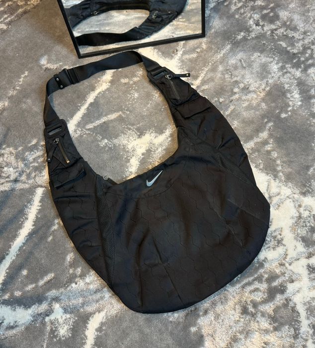 Nike 00s Nike Vintage Nylon Metal Swoosh Crossbody Sling Bag | Grailed