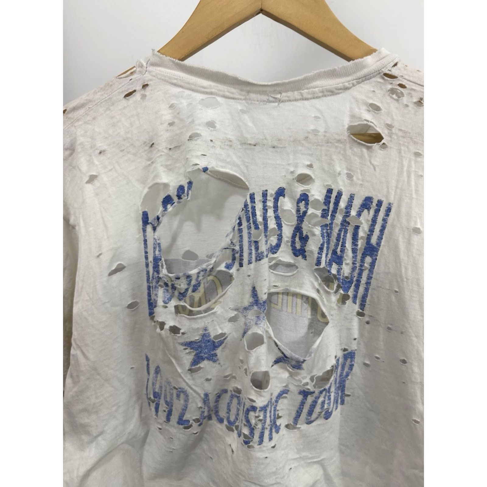 Hanes VTG 90s Crosby Stills Nash Young Acoustic Tour Zombie Thrashed Worn T-Shirt XL Men White Hanes NT Size US XL / EU 56 / 4 - 5 Thumbnail