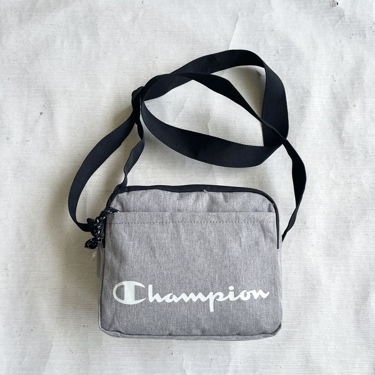 Champion 🔥 STREETWEAR CHAMPION MULTI-POCKET CROSSBODY Size ONE SIZE - 6 Thumbnail