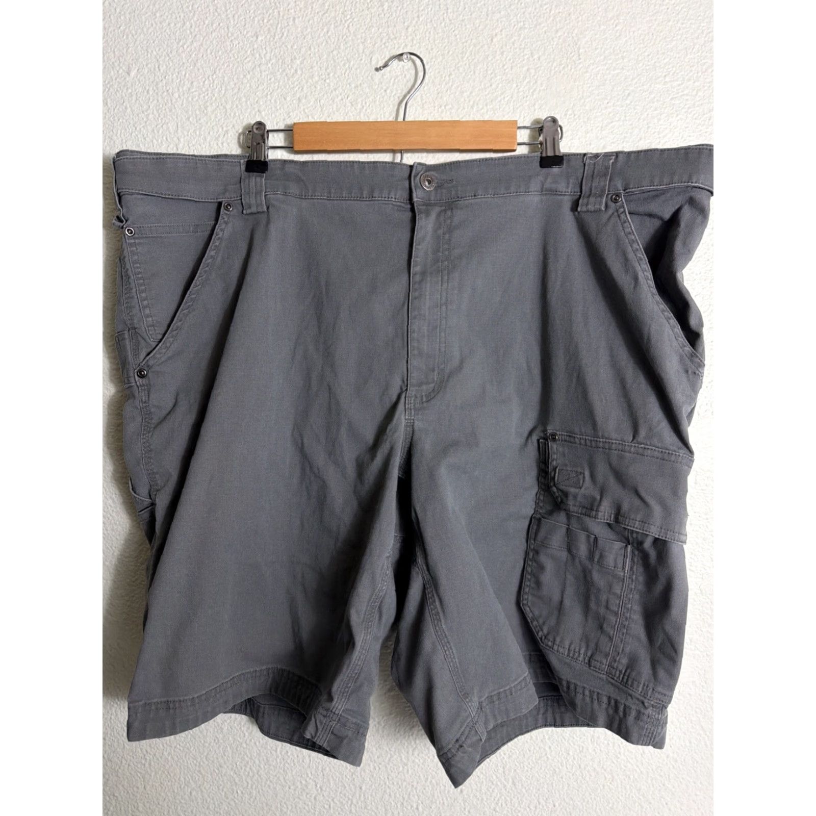 Vintage DULUTH Cargo Shorts Mens 48 Gray Workwear Inseam 11 in Flat Front Flex Firehose Coolmax Utility Cargo Shorts Size US 32 / EU 48 - 2 Thumbnail