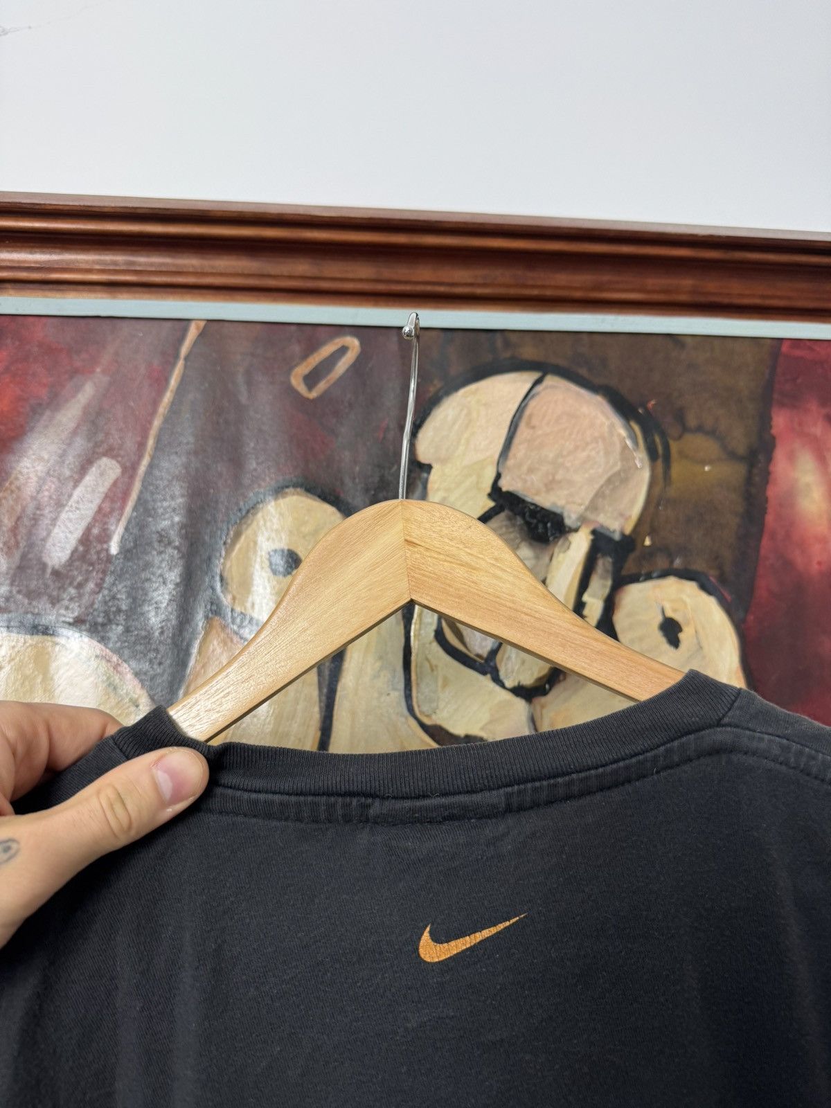 Nike Vintage Rare Nike Center Swoosh Tee Washed Black 90s Hype Size US L / EU 52-54 / 3 - 4 Thumbnail