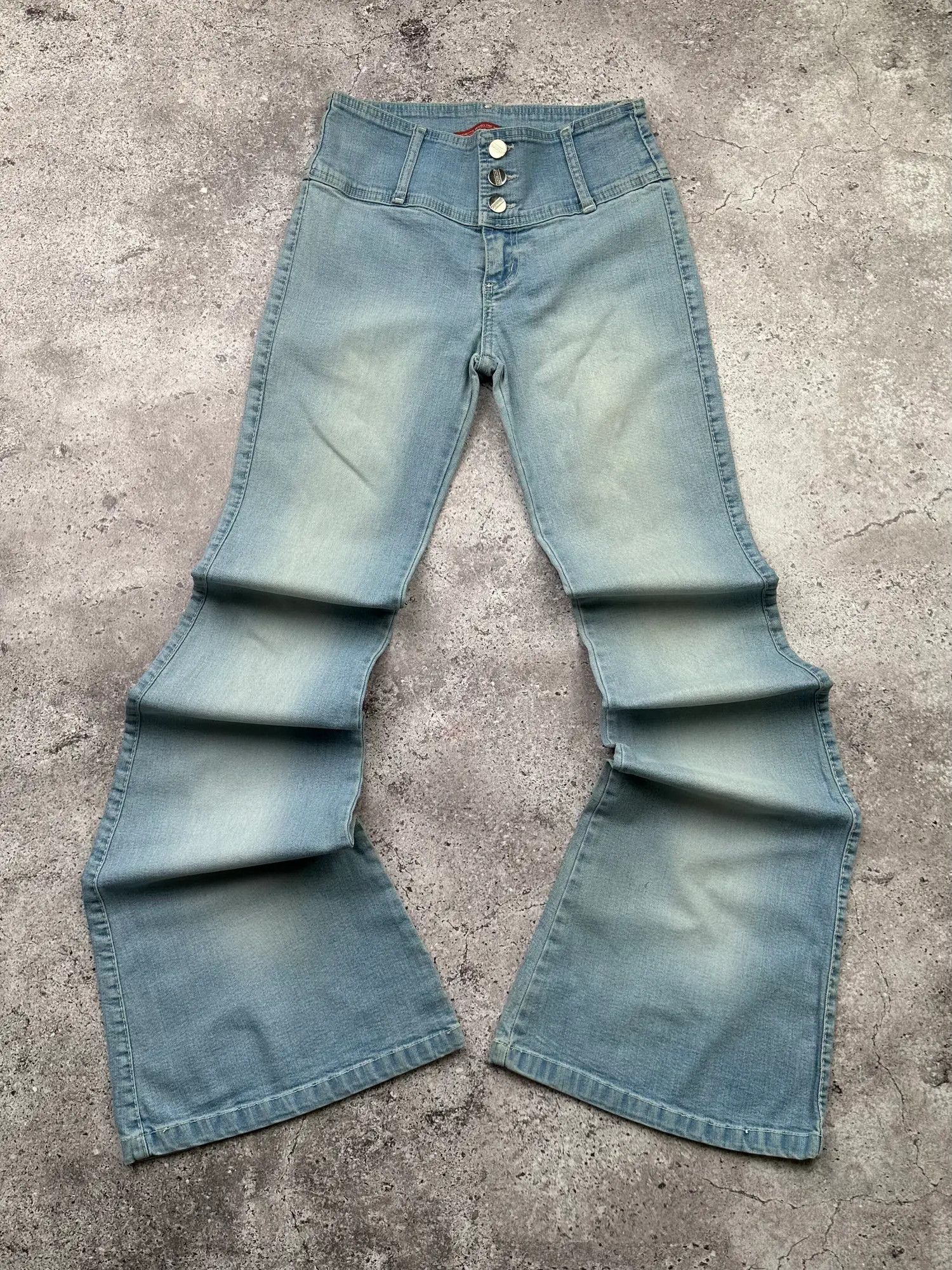 image of Avant Garde Vintage Super Flare Jeans in Blue, Women's (Size 26)