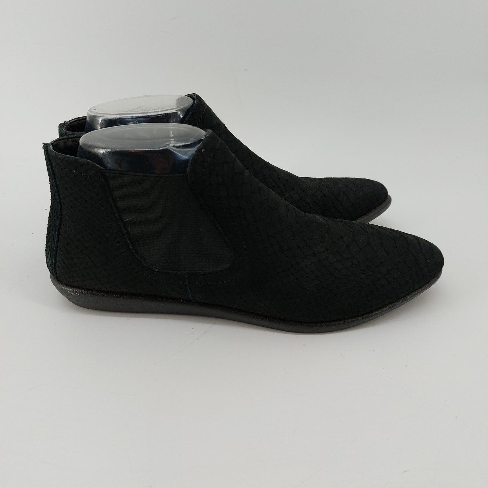 Other The Flexx Black Chelsea Bootie Animal Embossed US 8 Almond Size US 8 / IT 38 - 1 Thumbnail